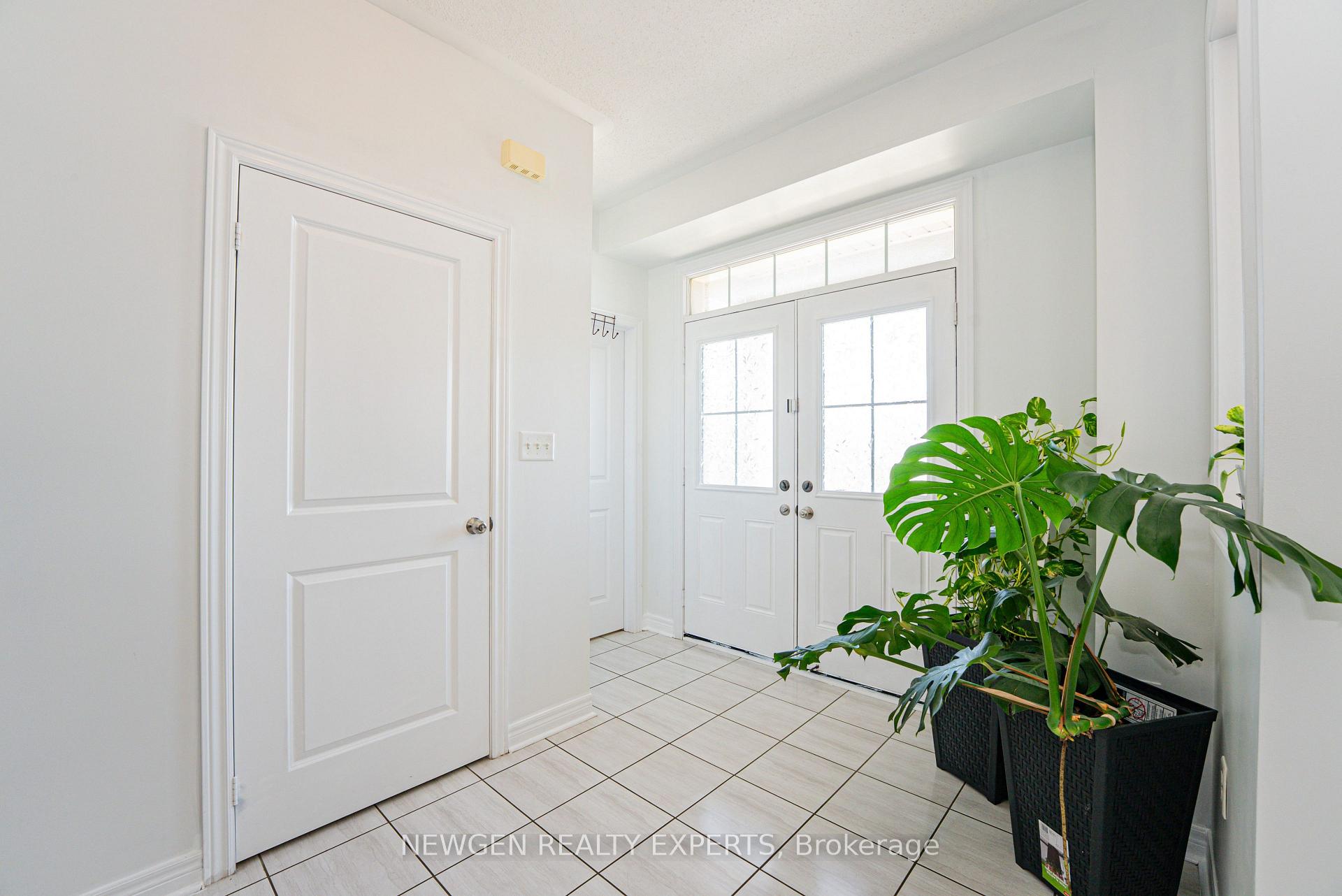 Photo 7 of 2 Rangemore Road, Brampton, Northwest Brampton — HOMEH