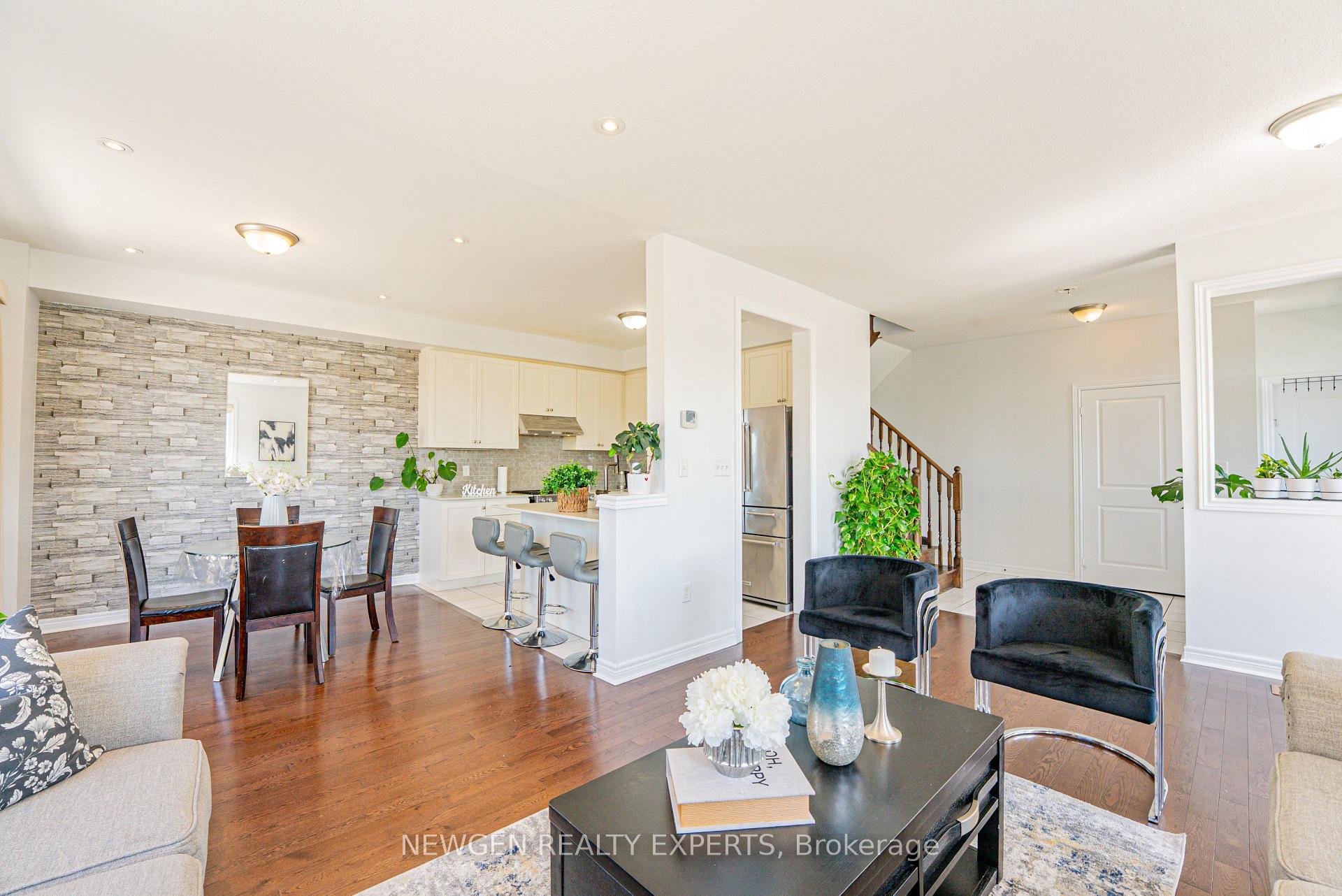 Photo 12 of 2 Rangemore Road, Brampton, Northwest Brampton — HOMEH