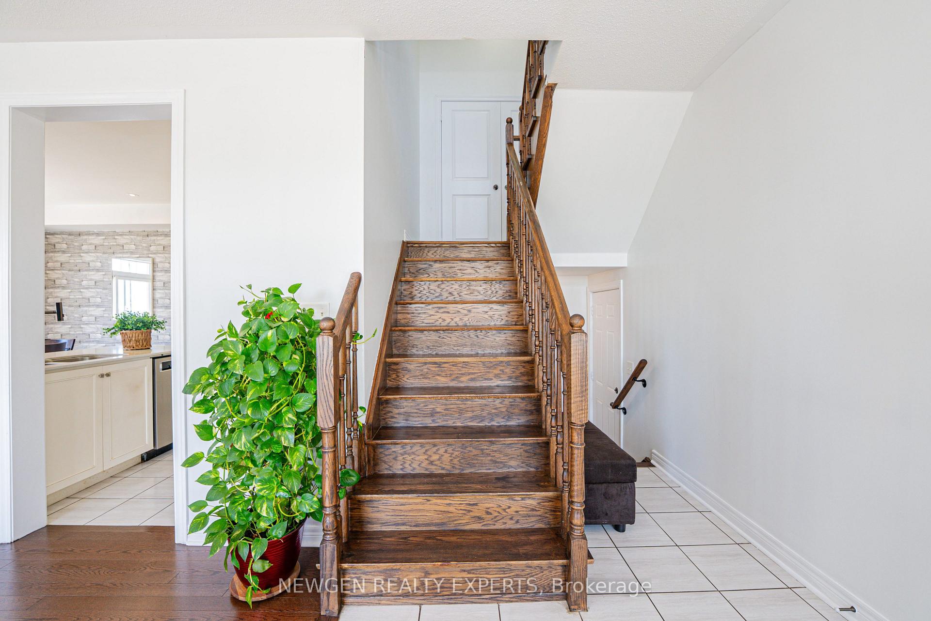 Photo 21 of 2 Rangemore Road, Brampton, Northwest Brampton — HOMEH