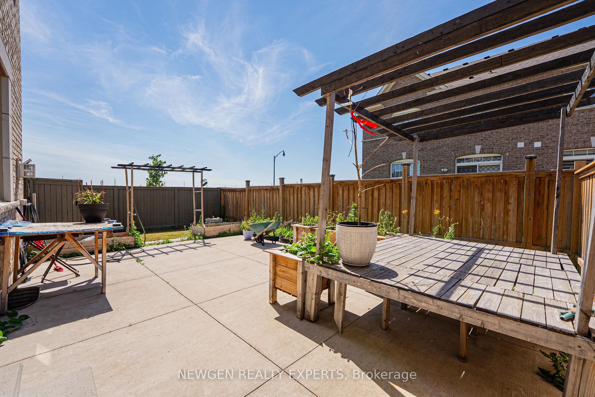 Photo 43 of 2 Rangemore Road, Brampton, Northwest Brampton — HOMEH