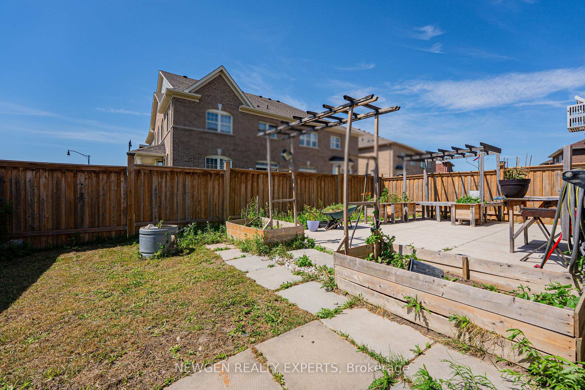Photo 46 of 2 Rangemore Road, Brampton, Northwest Brampton — HOMEH