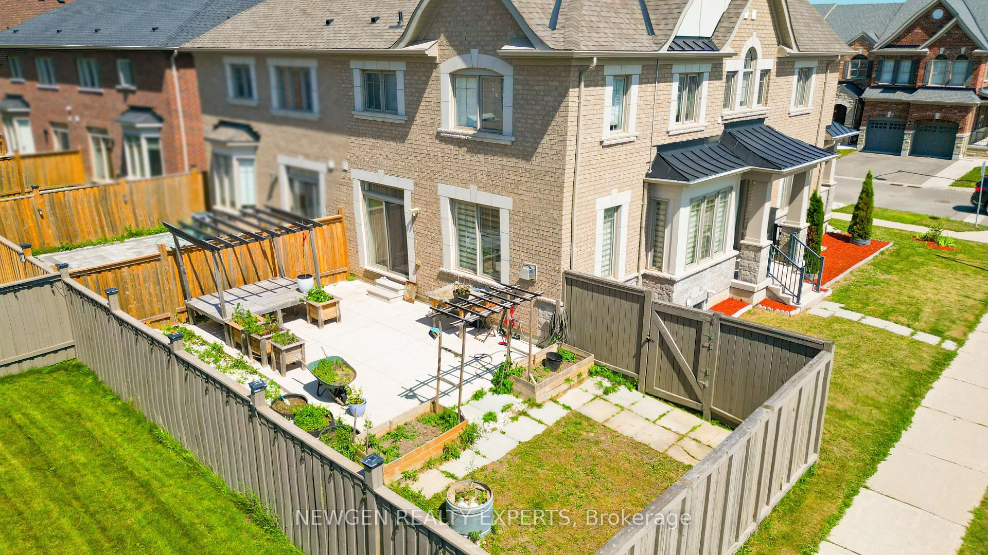 Photo 49 of 2 Rangemore Road, Brampton, Northwest Brampton — HOMEH