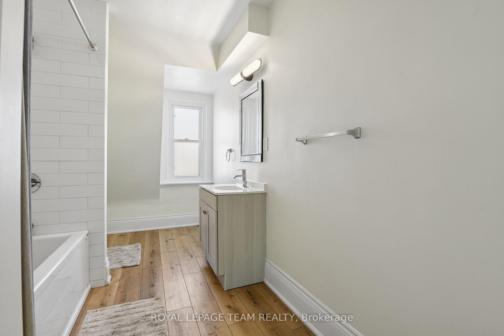 Photo 12 of Unit 3A, 531 Mcleod Street, Ottawa, Ottawa Centre — HOMEH