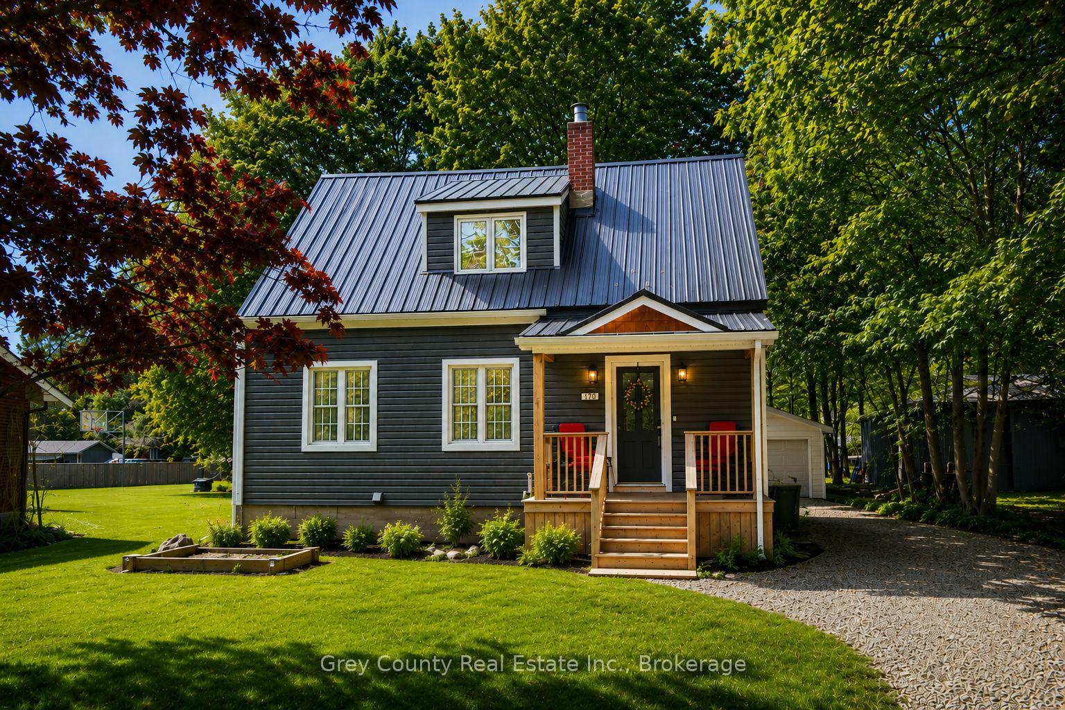 Photo of 120 Mark Street W