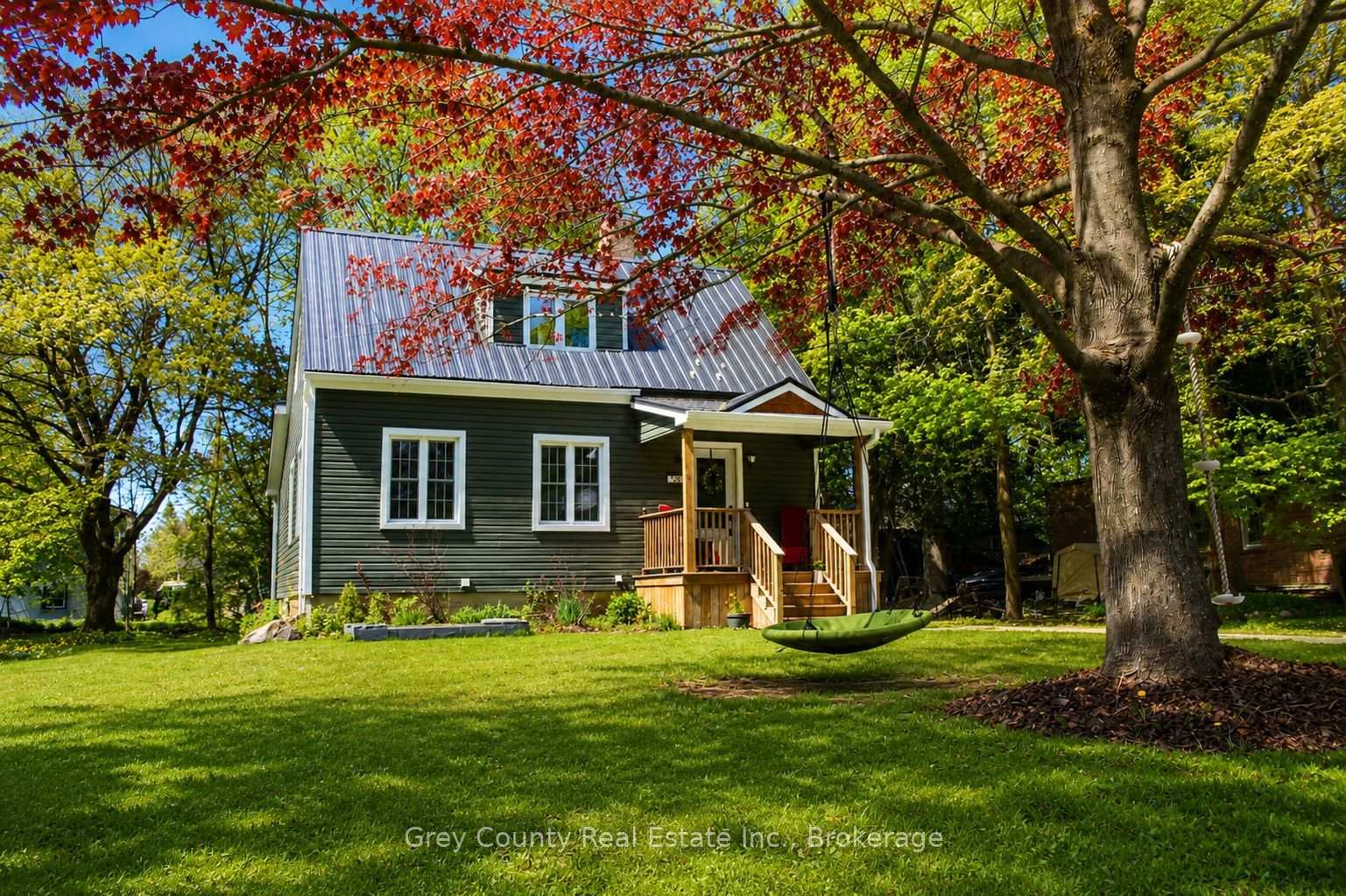Photo 3 of 120 Mark Street W, Grey Highlands — HOMEH