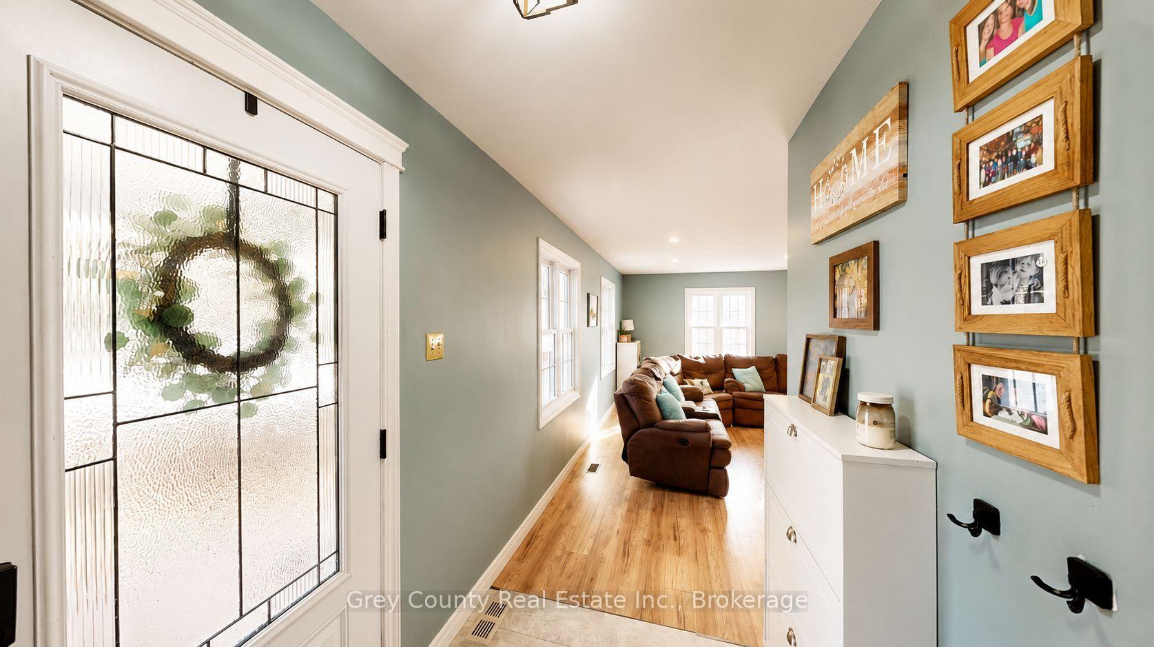 Photo 13 of 120 Mark Street W, Grey Highlands — HOMEH