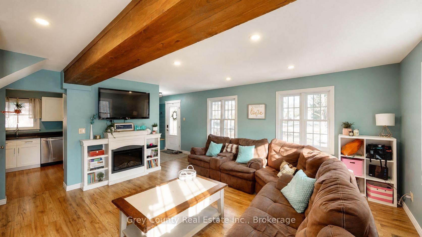 Photo 19 of 120 Mark Street W, Grey Highlands — HOMEH