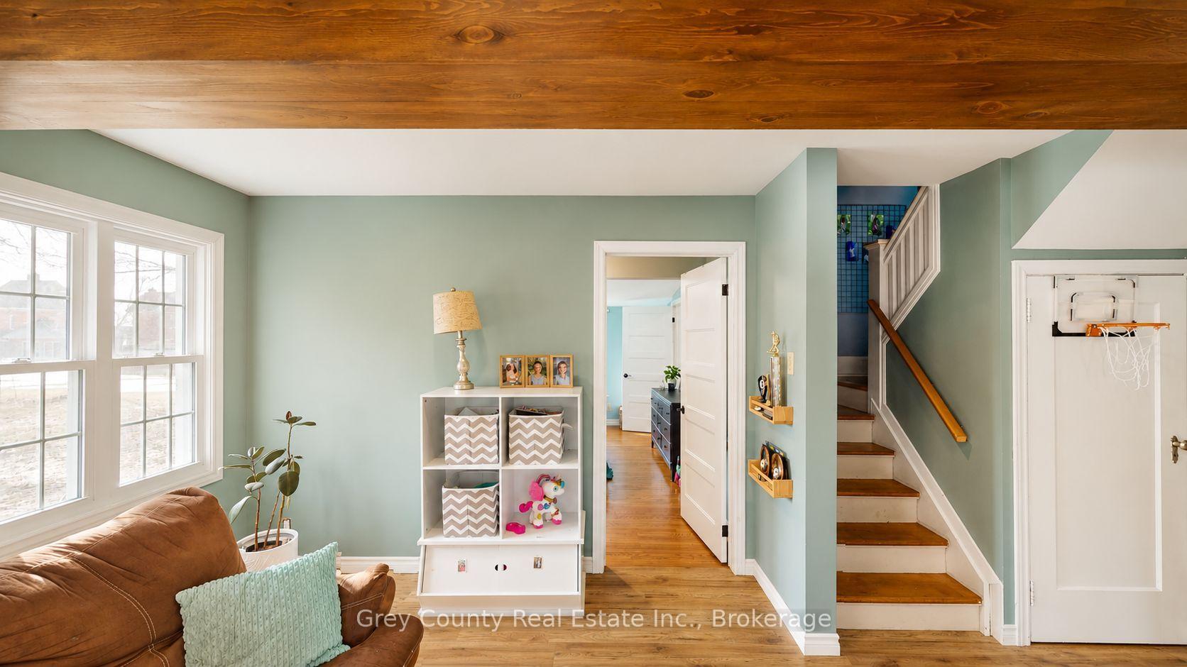 Photo 24 of 120 Mark Street W, Grey Highlands — HOMEH