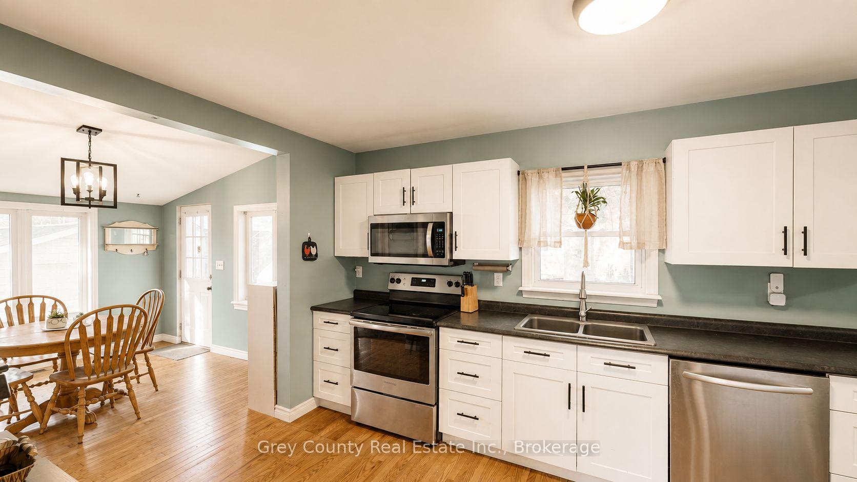 Photo 27 of 120 Mark Street W, Grey Highlands — HOMEH