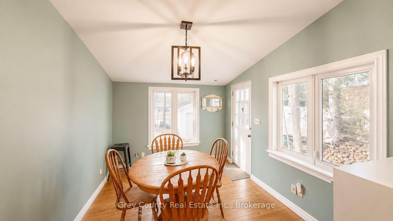 Photo 29 of 120 Mark Street W, Grey Highlands — HOMEH