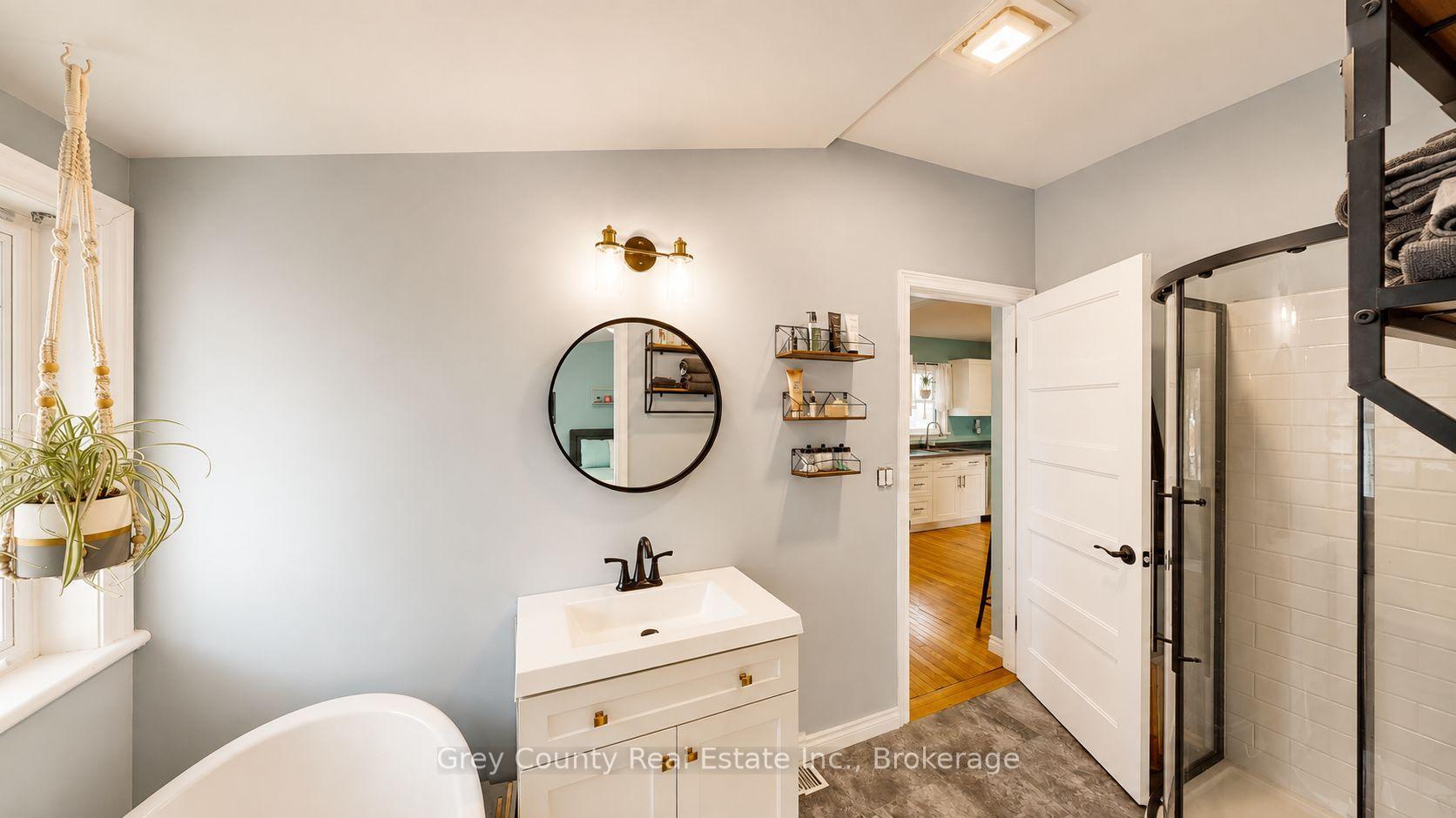 Photo 33 of 120 Mark Street W, Grey Highlands — HOMEH