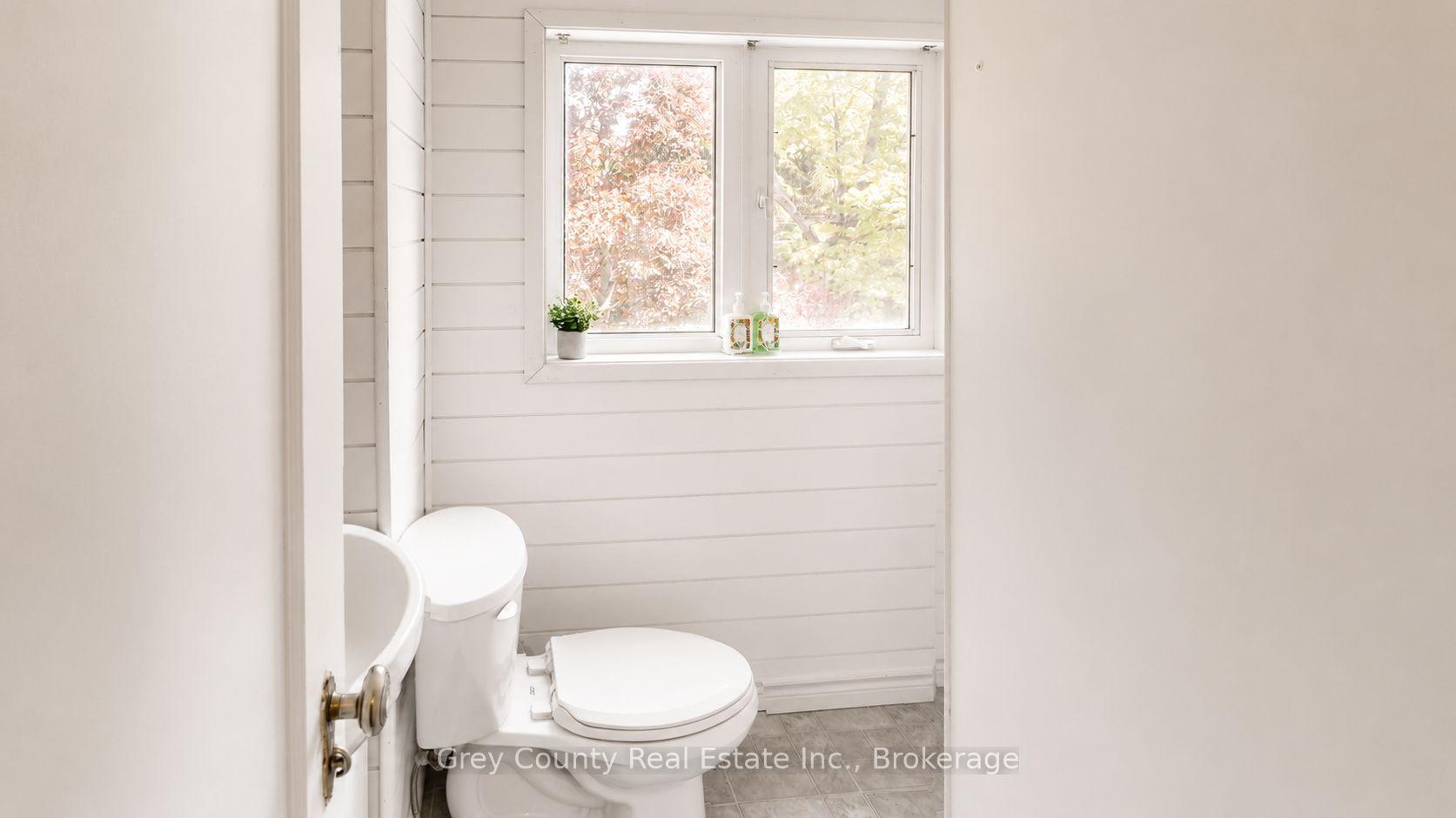 Photo 40 of 120 Mark Street W, Grey Highlands — HOMEH