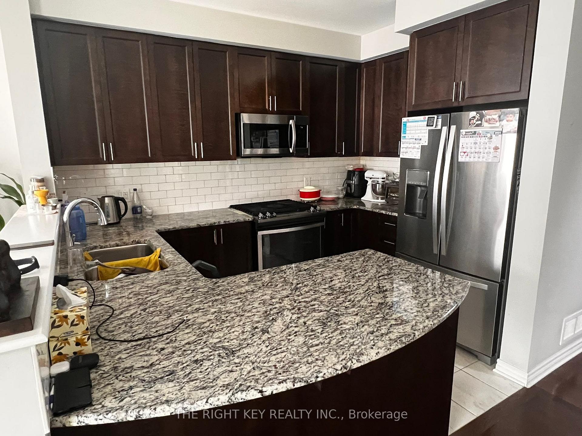 Photo 8 of 226 Fergus Crescent, Ottawa, Barrhaven - Cedargrove/Fraserdale — HOMEH