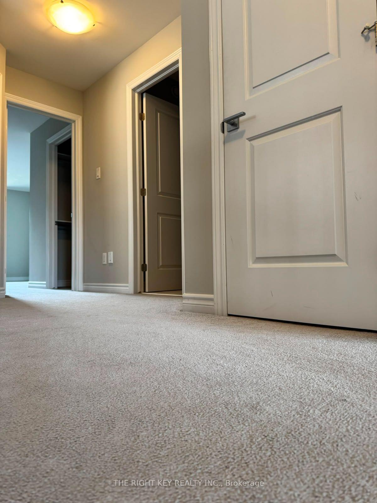 Photo 13 of 226 Fergus Crescent, Ottawa, Barrhaven - Cedargrove/Fraserdale — HOMEH