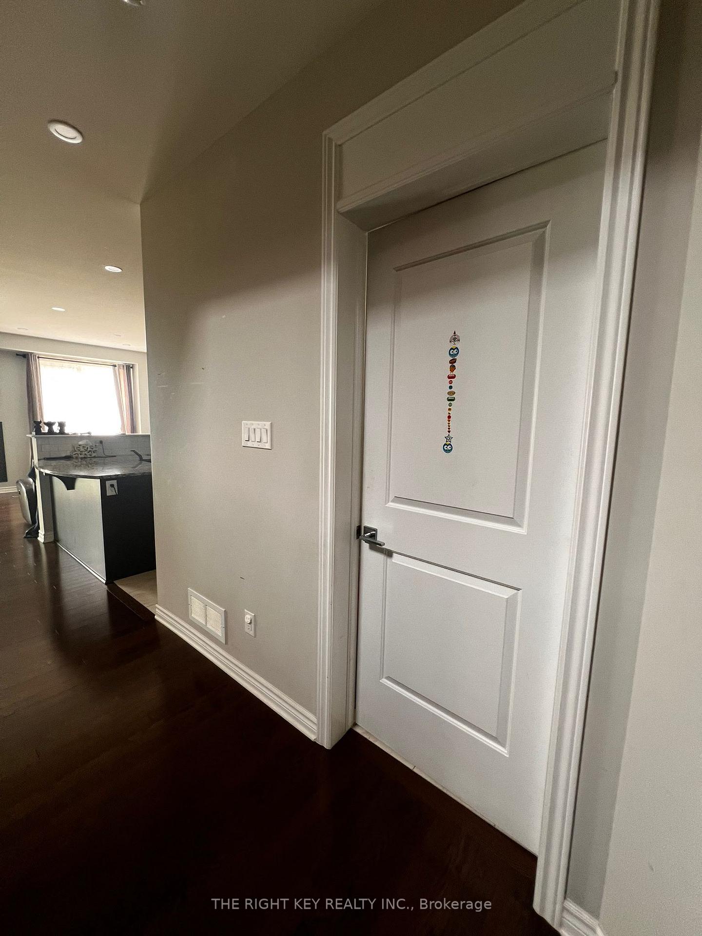 Photo 14 of 226 Fergus Crescent, Ottawa, Barrhaven - Cedargrove/Fraserdale — HOMEH