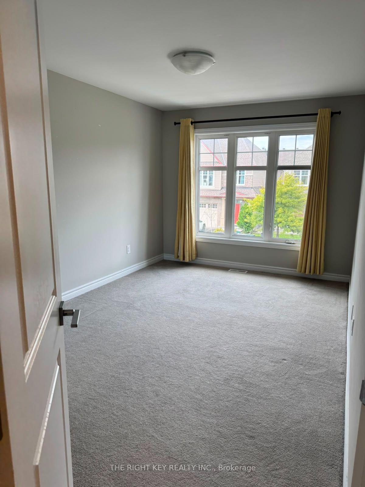 Photo 17 of 226 Fergus Crescent, Ottawa, Barrhaven - Cedargrove/Fraserdale — HOMEH