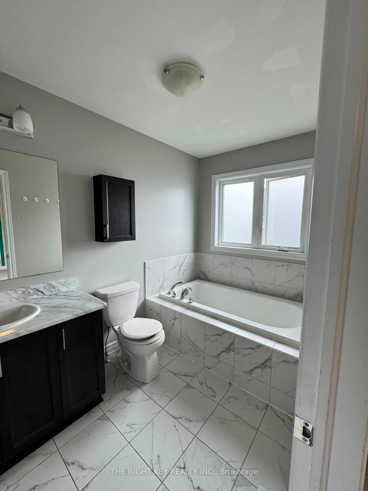 Photo 29 of 226 Fergus Crescent, Ottawa, Barrhaven - Cedargrove/Fraserdale — HOMEH
