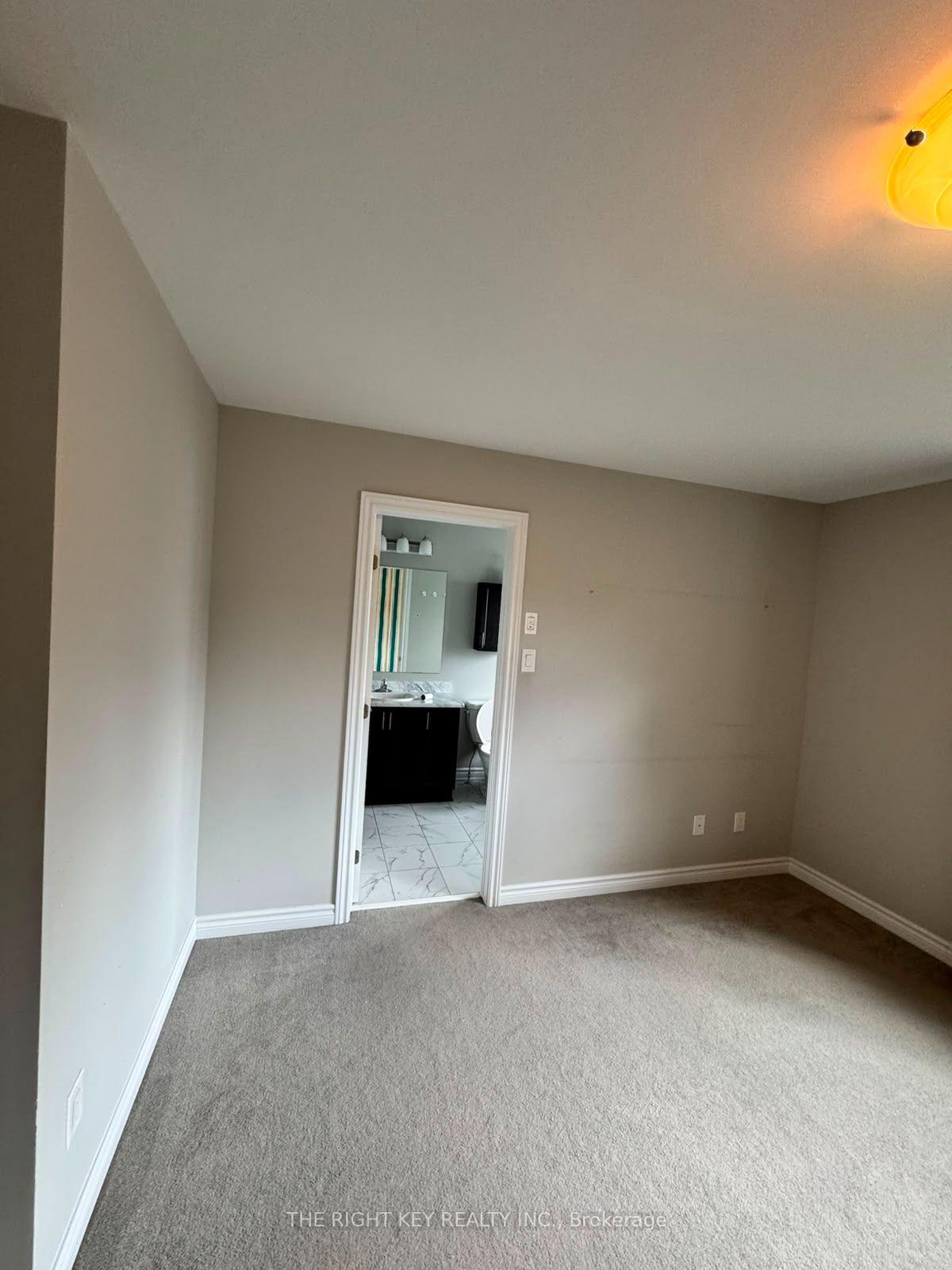 Photo 30 of 226 Fergus Crescent, Ottawa, Barrhaven - Cedargrove/Fraserdale — HOMEH