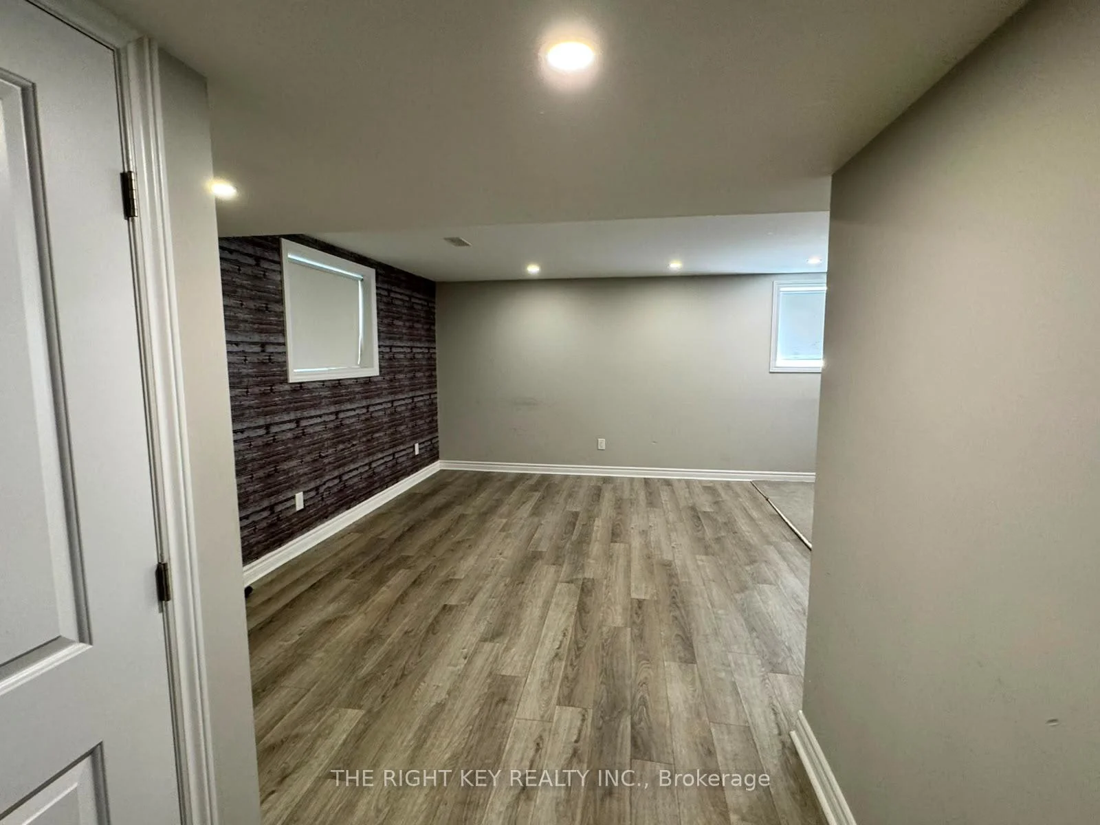Photo 37 of 226 Fergus Crescent, Ottawa, Barrhaven - Cedargrove/Fraserdale — HOMEH