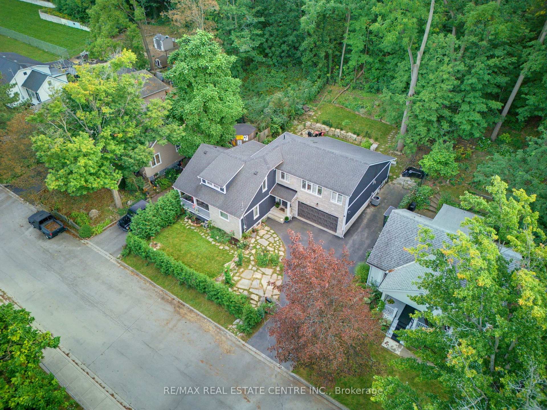 Photo 2 of 15 First Street S, Hamilton, Fruitland — HOMEH