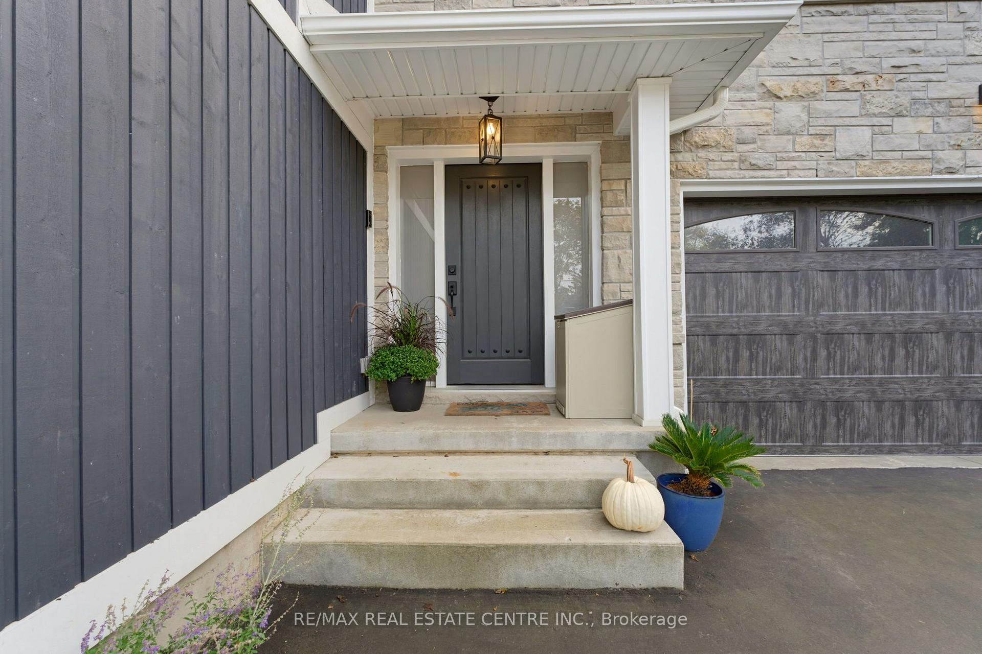 Photo 5 of 15 First Street S, Hamilton, Fruitland — HOMEH