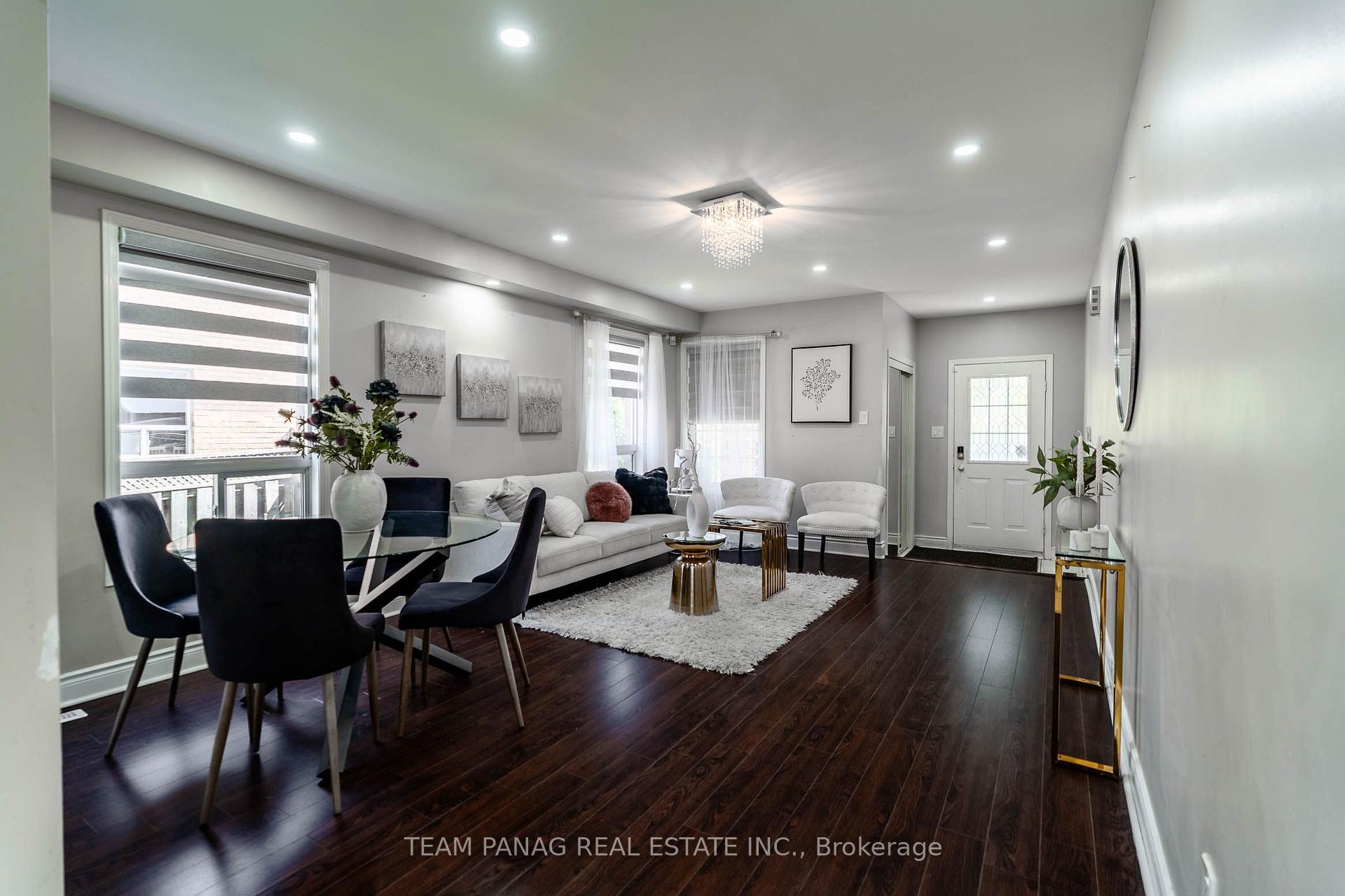 Photo 5 of 82 Starhill Crescent, Brampton, Sandringham-Wellington — HOMEH
