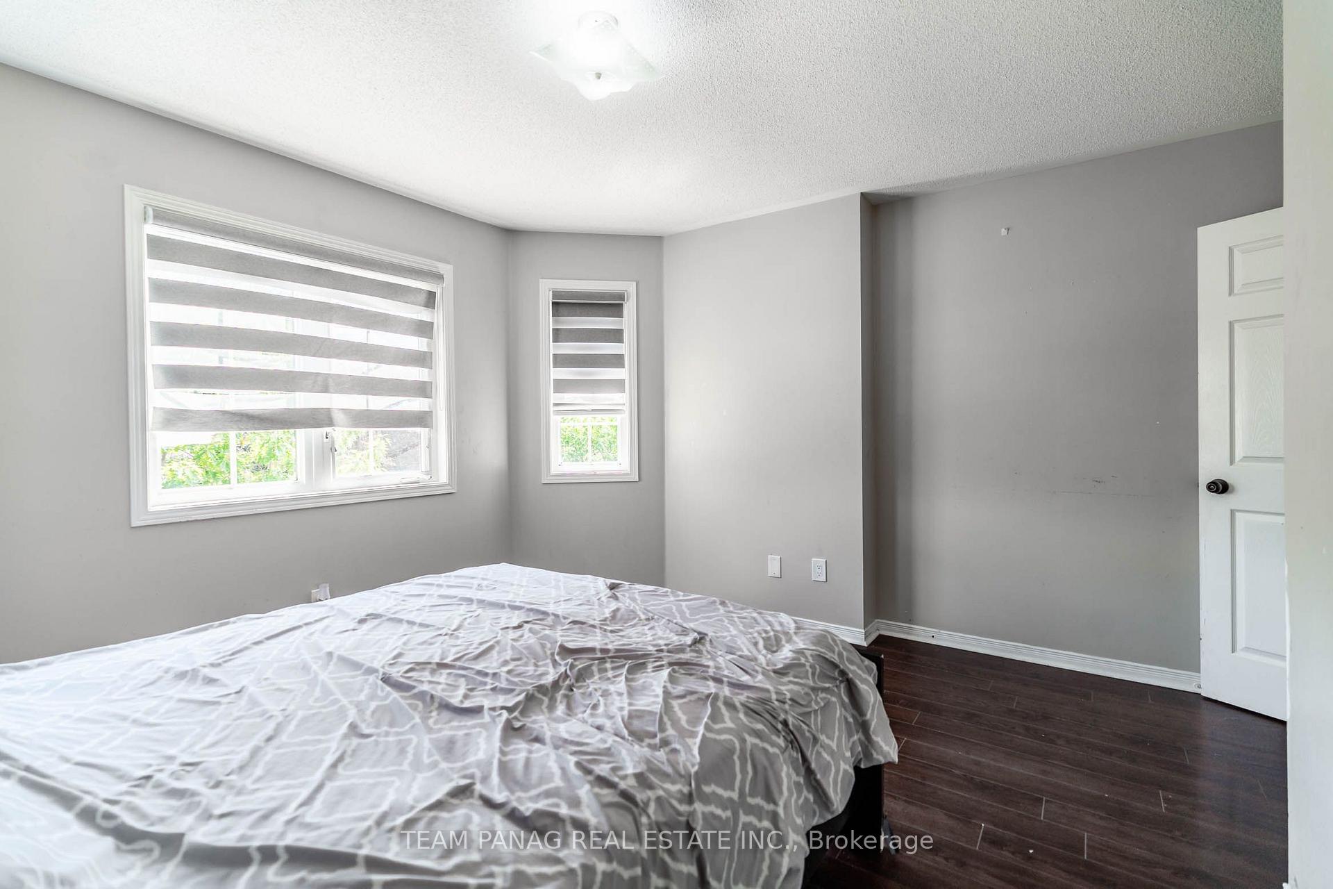 Photo 33 of 82 Starhill Crescent, Brampton, Sandringham-Wellington — HOMEH