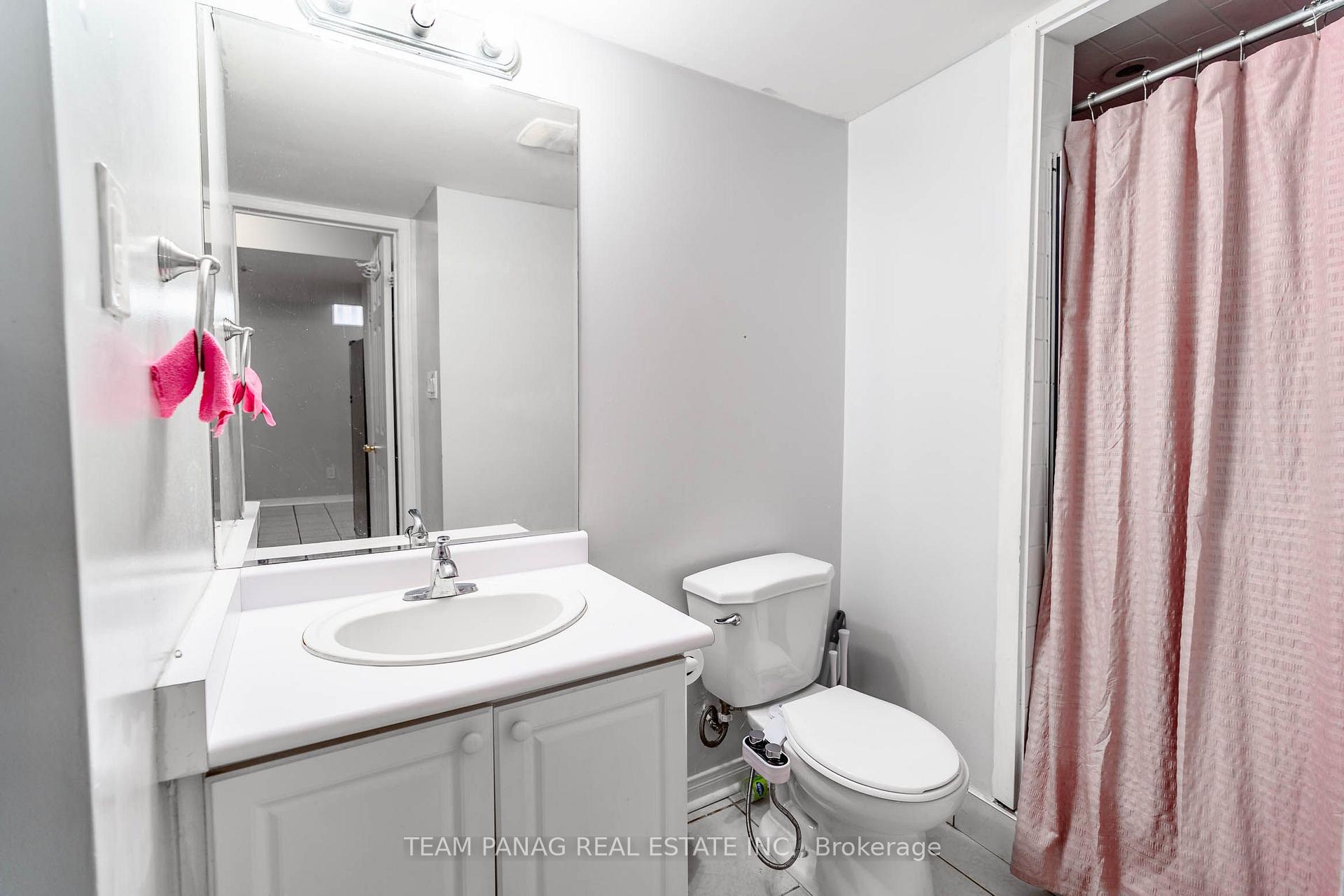 Photo 41 of 82 Starhill Crescent, Brampton, Sandringham-Wellington — HOMEH