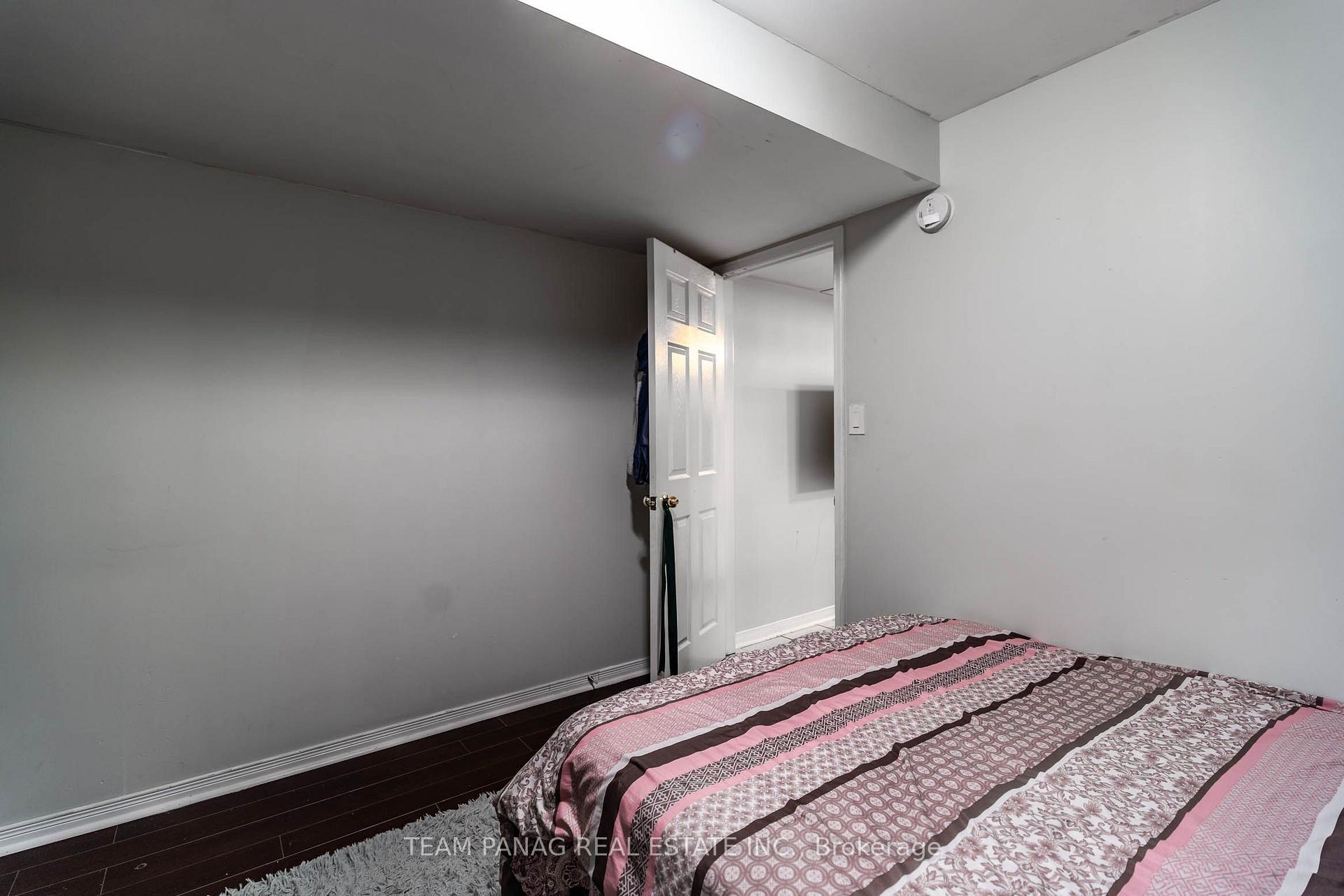 Photo 45 of 82 Starhill Crescent, Brampton, Sandringham-Wellington — HOMEH