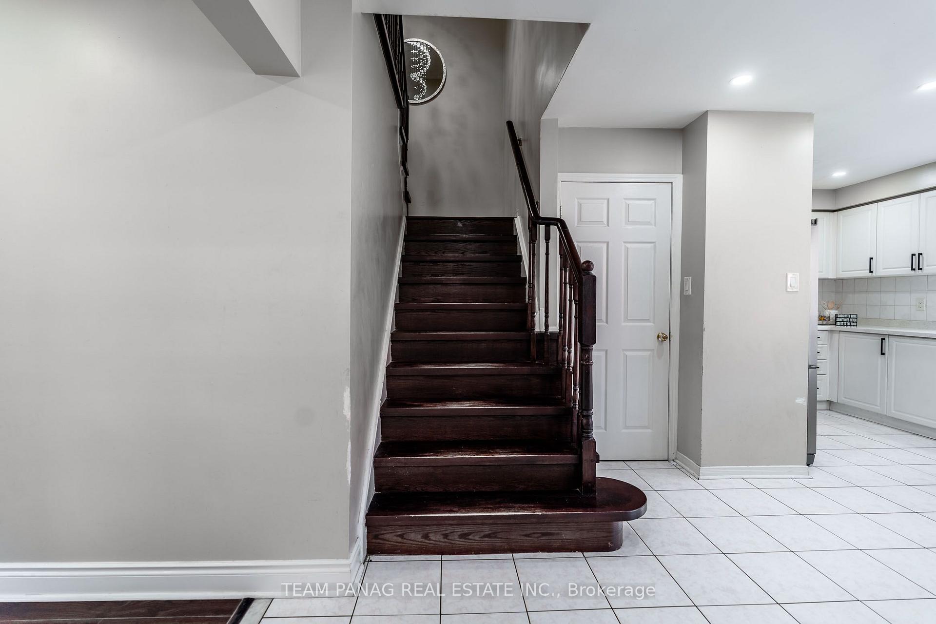 Photo 46 of 82 Starhill Crescent, Brampton, Sandringham-Wellington — HOMEH