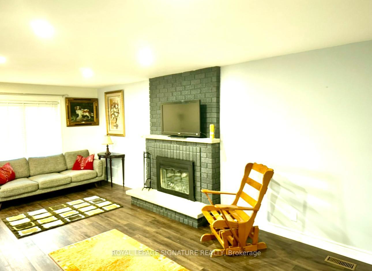 Photo 7 of 1813 Spruce Hill Road, Pickering, Dunbarton — HOMEH