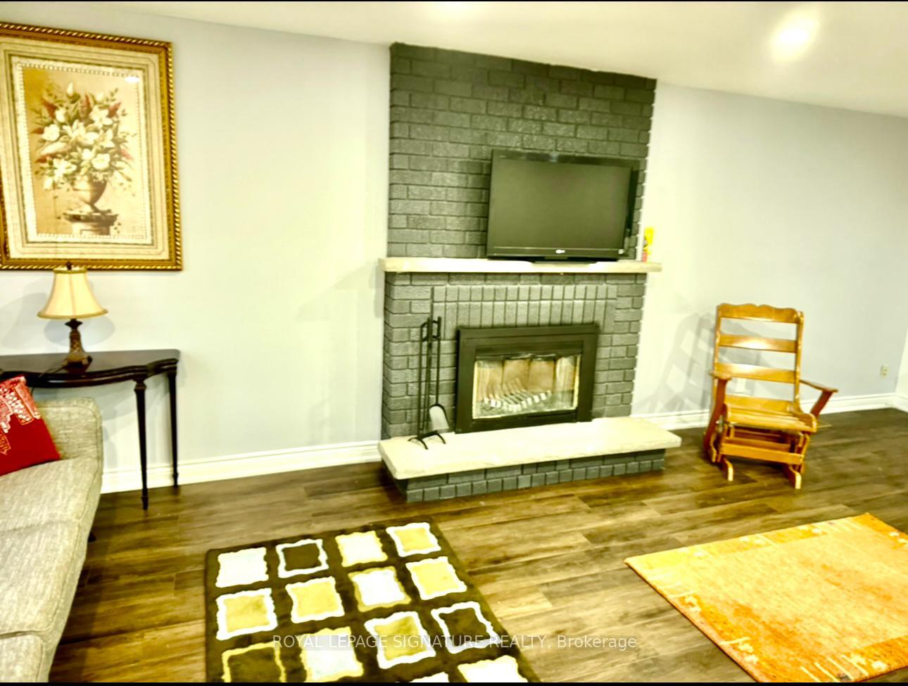Photo 8 of 1813 Spruce Hill Road, Pickering, Dunbarton — HOMEH