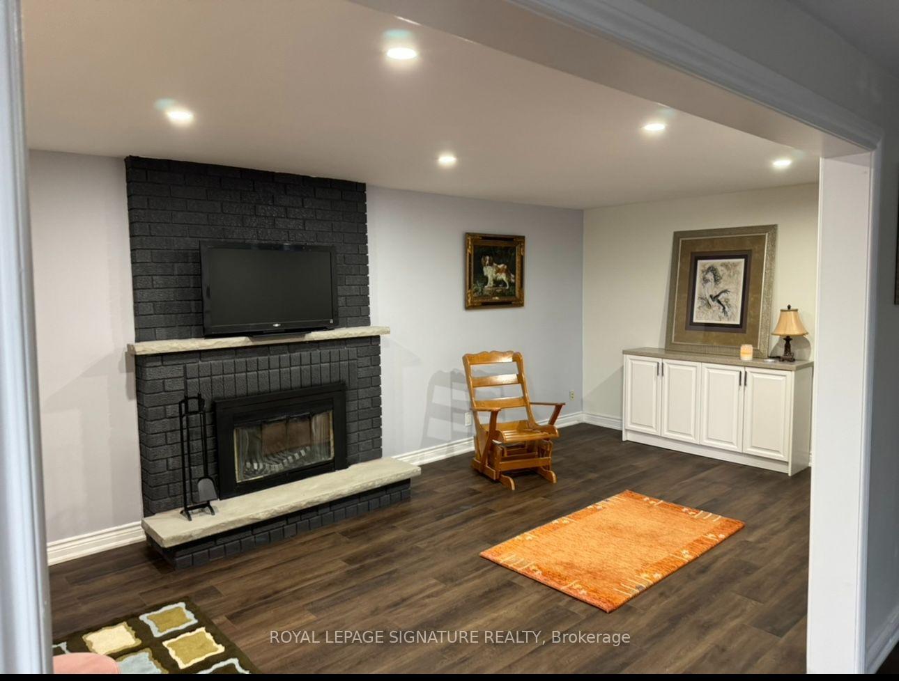 Photo 9 of 1813 Spruce Hill Road, Pickering, Dunbarton — HOMEH