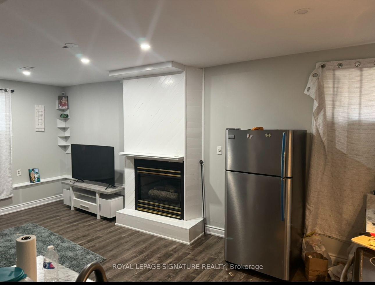 Photo 20 of 1813 Spruce Hill Road, Pickering, Dunbarton — HOMEH