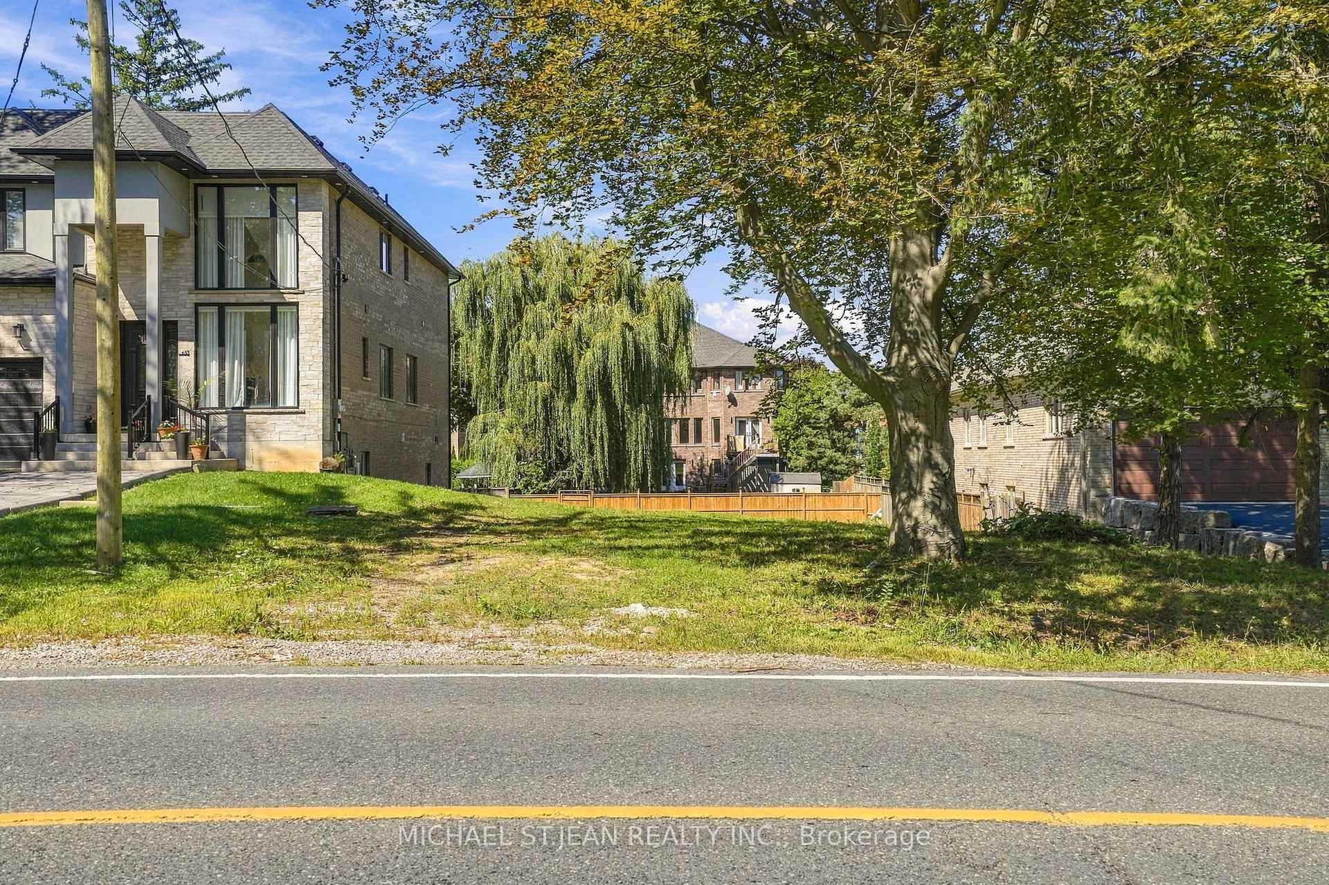 Photo 9 of 657 Mohawk Road, Hamilton, Ancaster — HOMEH