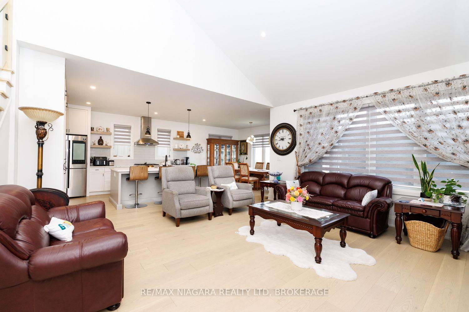 Photo 7 of 3603 Canfield Crescent, Fort Erie, Black Creek — HOMEH