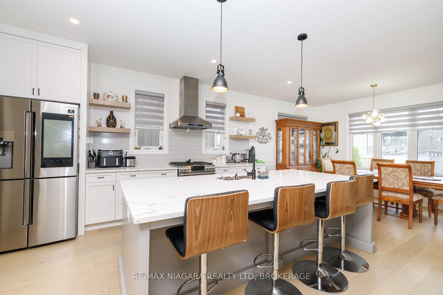 Photo 9 of 3603 Canfield Crescent, Fort Erie, Black Creek — HOMEH