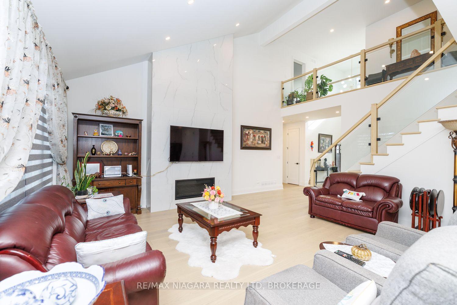Photo 13 of 3603 Canfield Crescent, Fort Erie, Black Creek — HOMEH