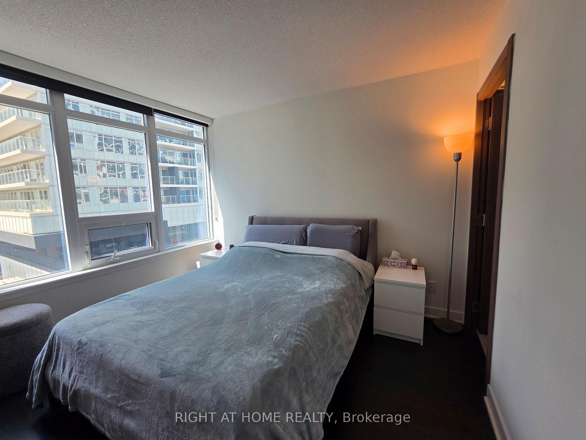 Photo 5 of Unit 602, 17 Bathurst Street, Toronto, Waterfront Communities — HOMEH