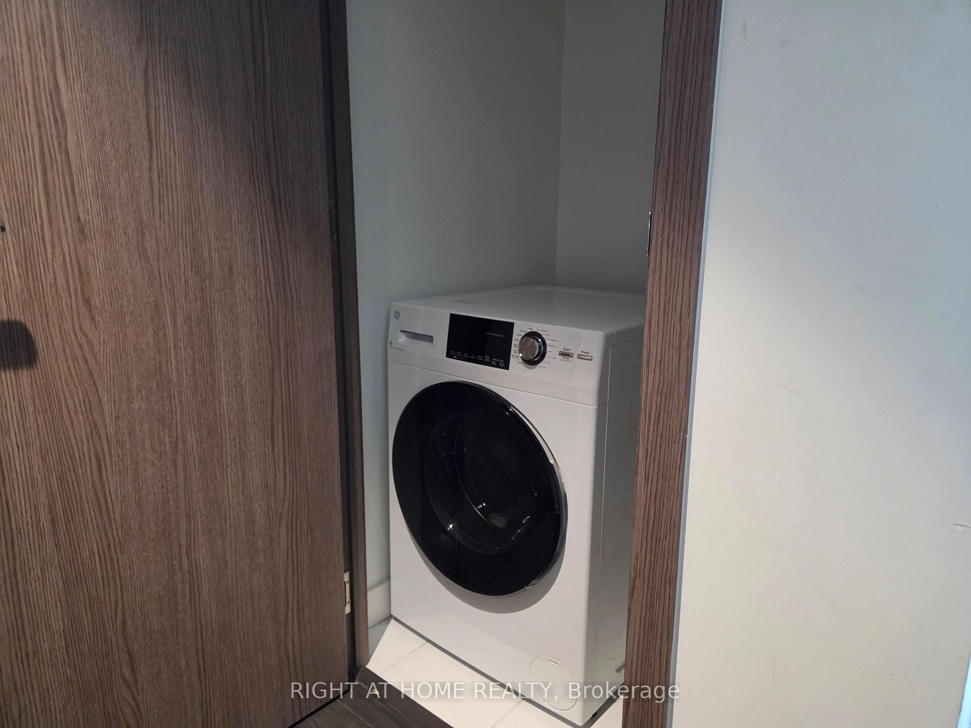 Photo 10 of Unit 602, 17 Bathurst Street, Toronto, Waterfront Communities — HOMEH