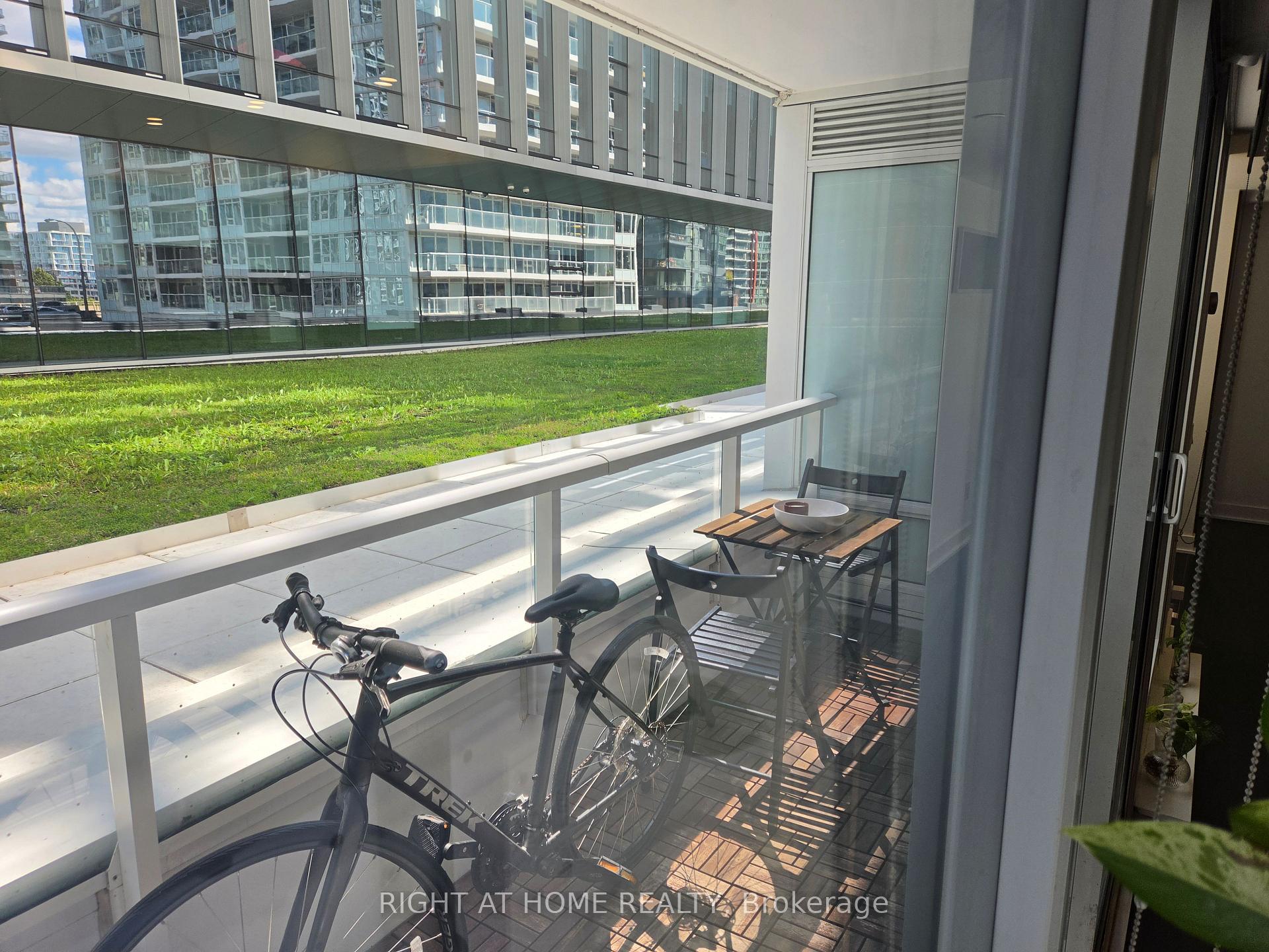Photo 11 of Unit 602, 17 Bathurst Street, Toronto, Waterfront Communities — HOMEH