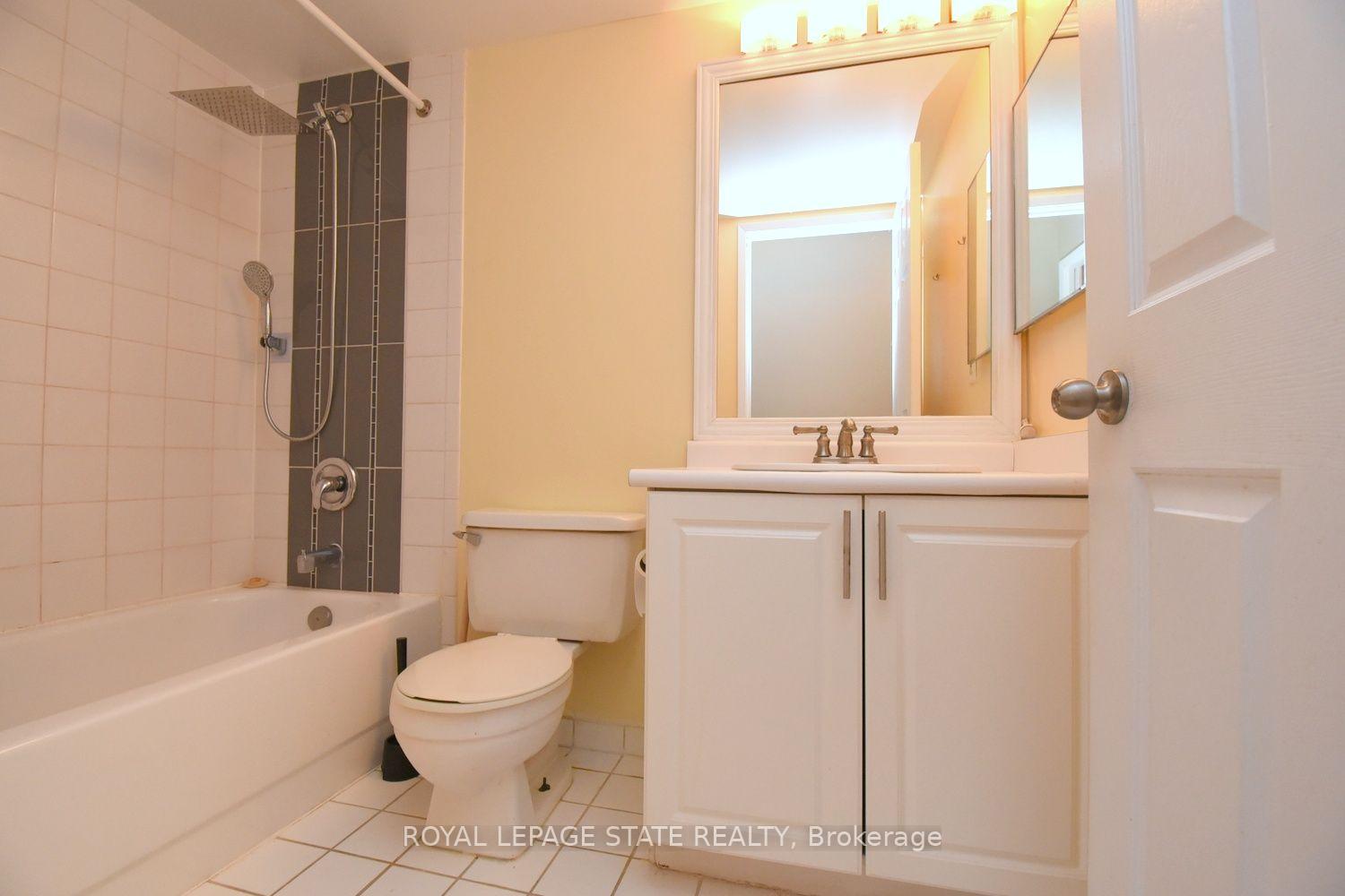 Photo 26 of Unit 215, 175 Cedar Avenue, Richmond Hill, Harding — HOMEH
