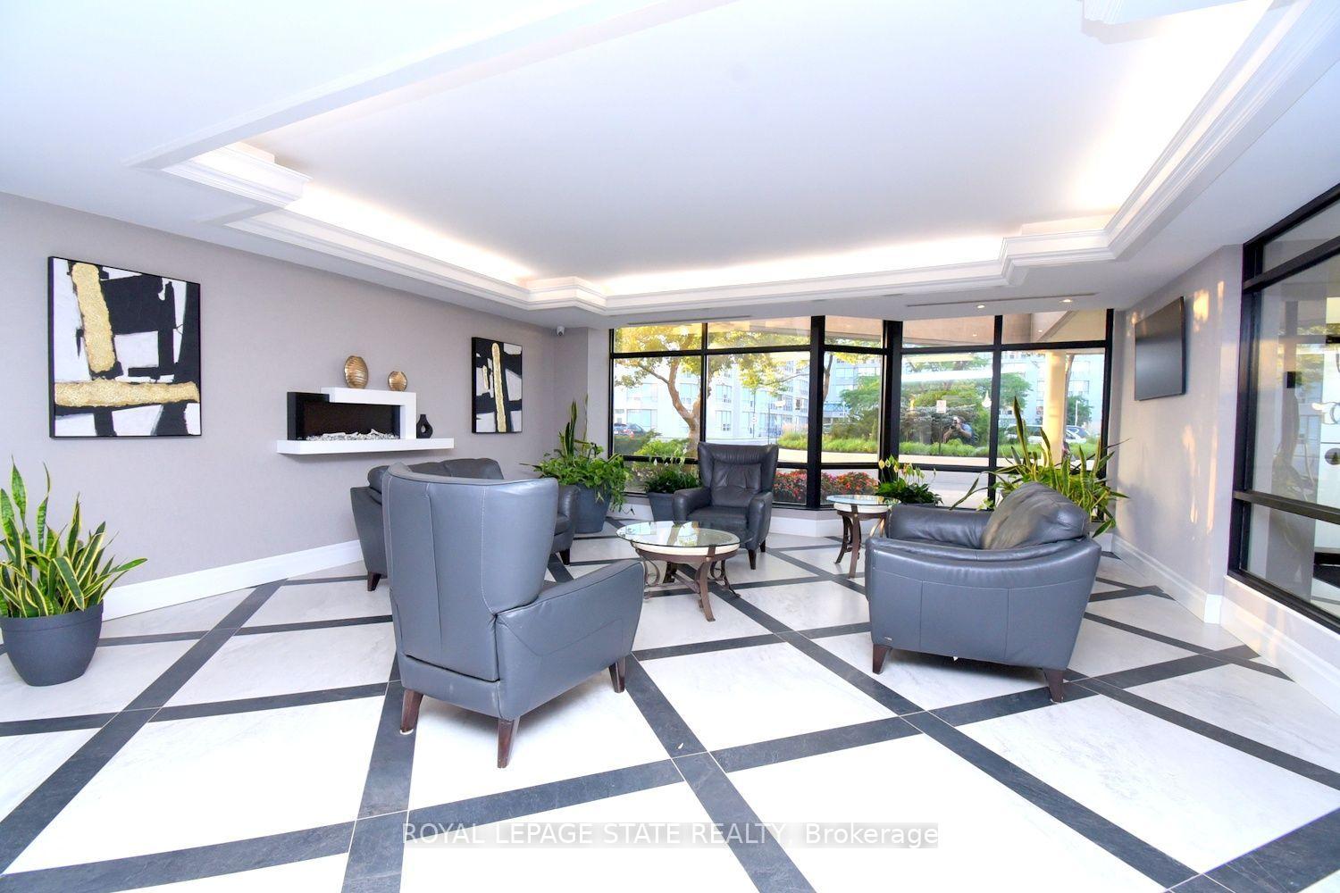 Photo 34 of Unit 215, 175 Cedar Avenue, Richmond Hill, Harding — HOMEH