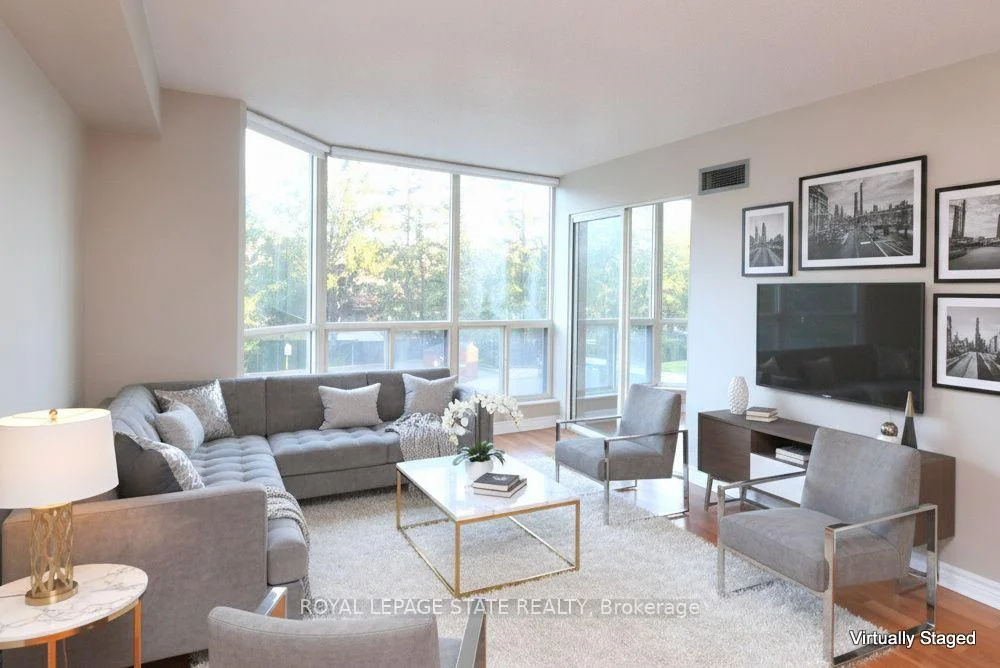 Photo 5 of Unit 215, 175 Cedar Avenue, Richmond Hill, Harding — HOMEH