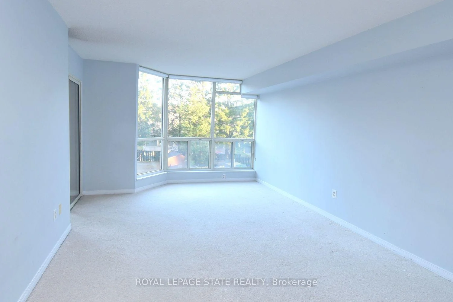 Photo 28 of Unit 215, 175 Cedar Avenue, Richmond Hill, Harding — HOMEH