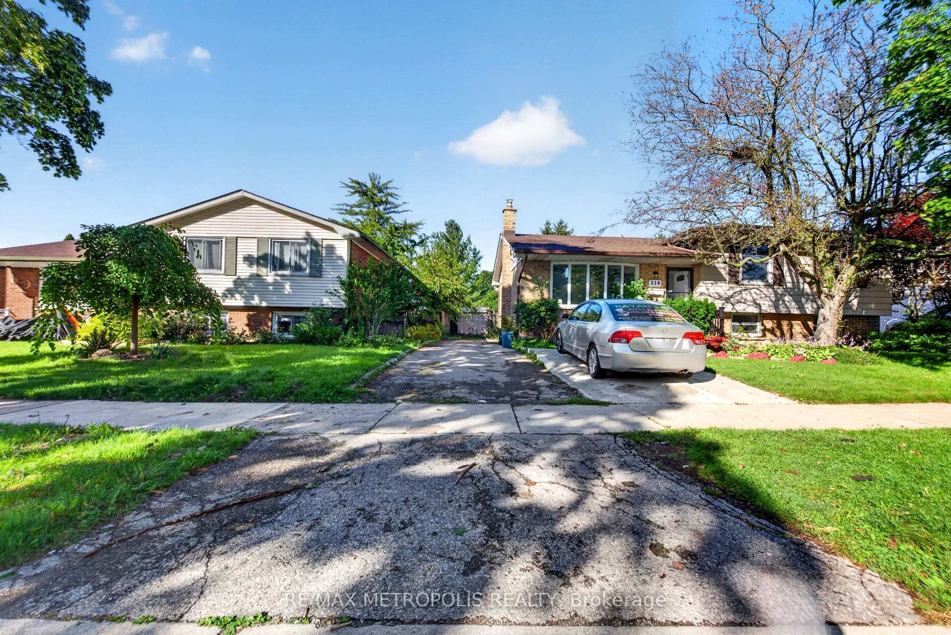 Photo 5 of 338 Millbank Drive, London, South S — HOMEH