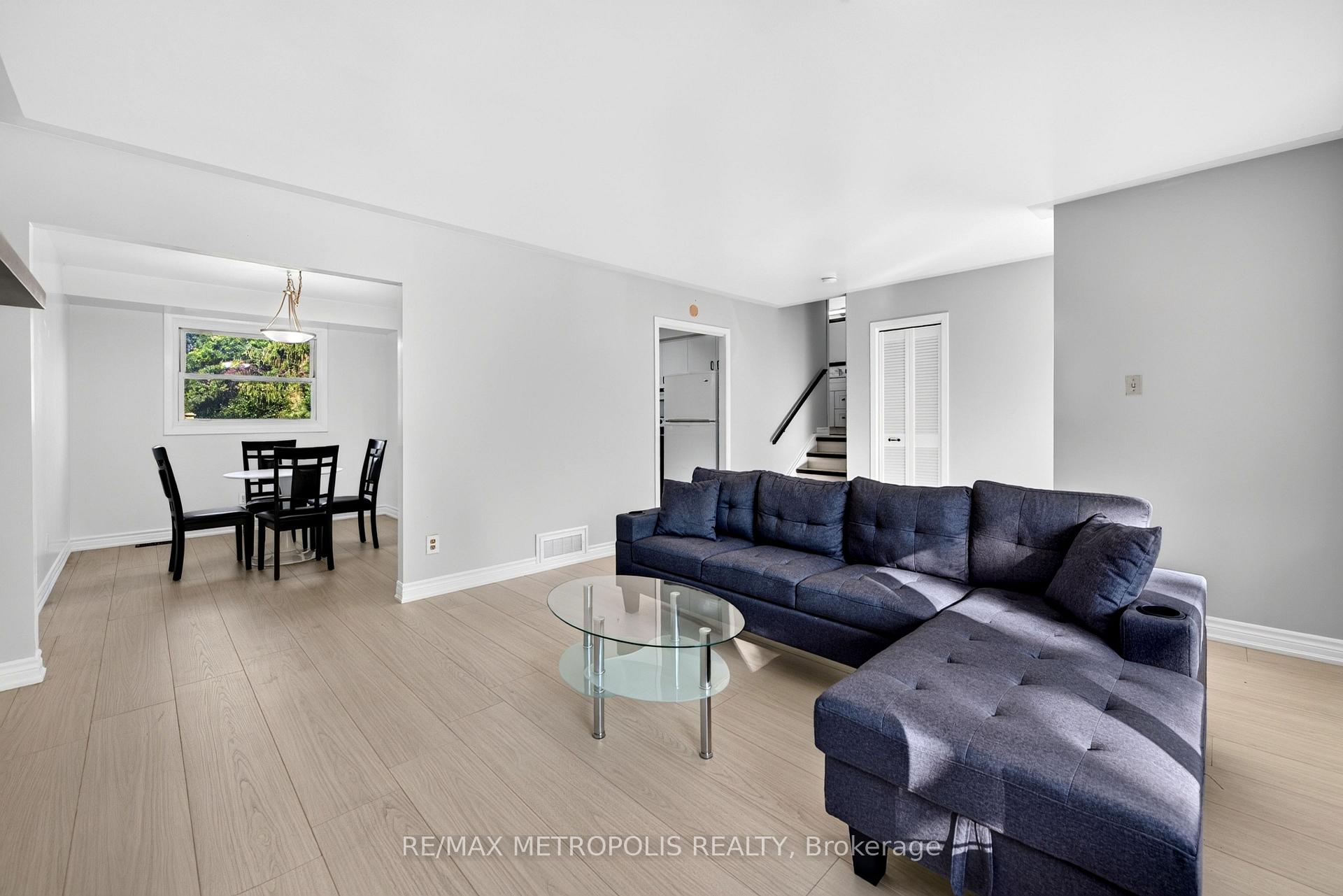 Photo 12 of 338 Millbank Drive, London, South S — HOMEH