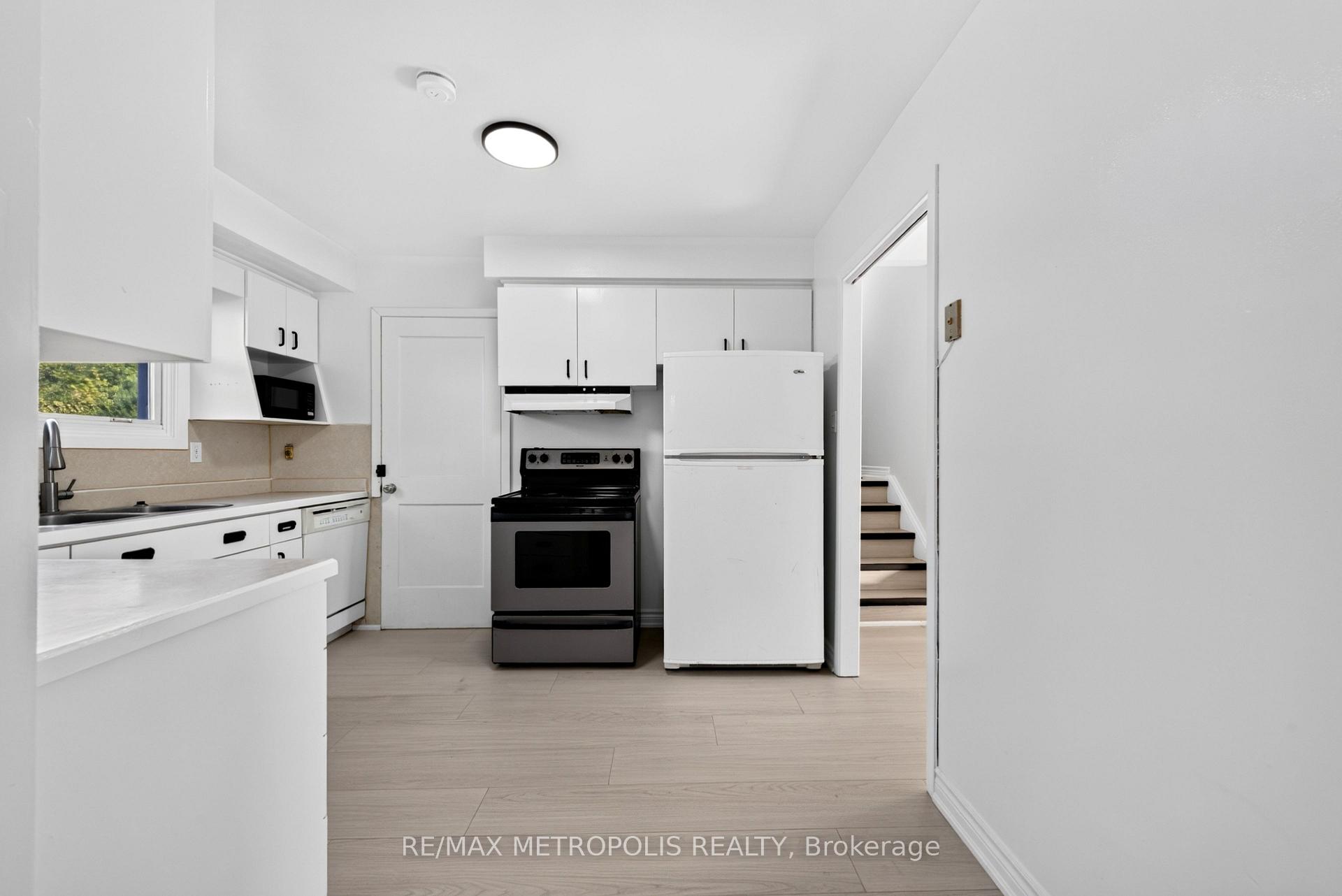 Photo 15 of 338 Millbank Drive, London, South S — HOMEH