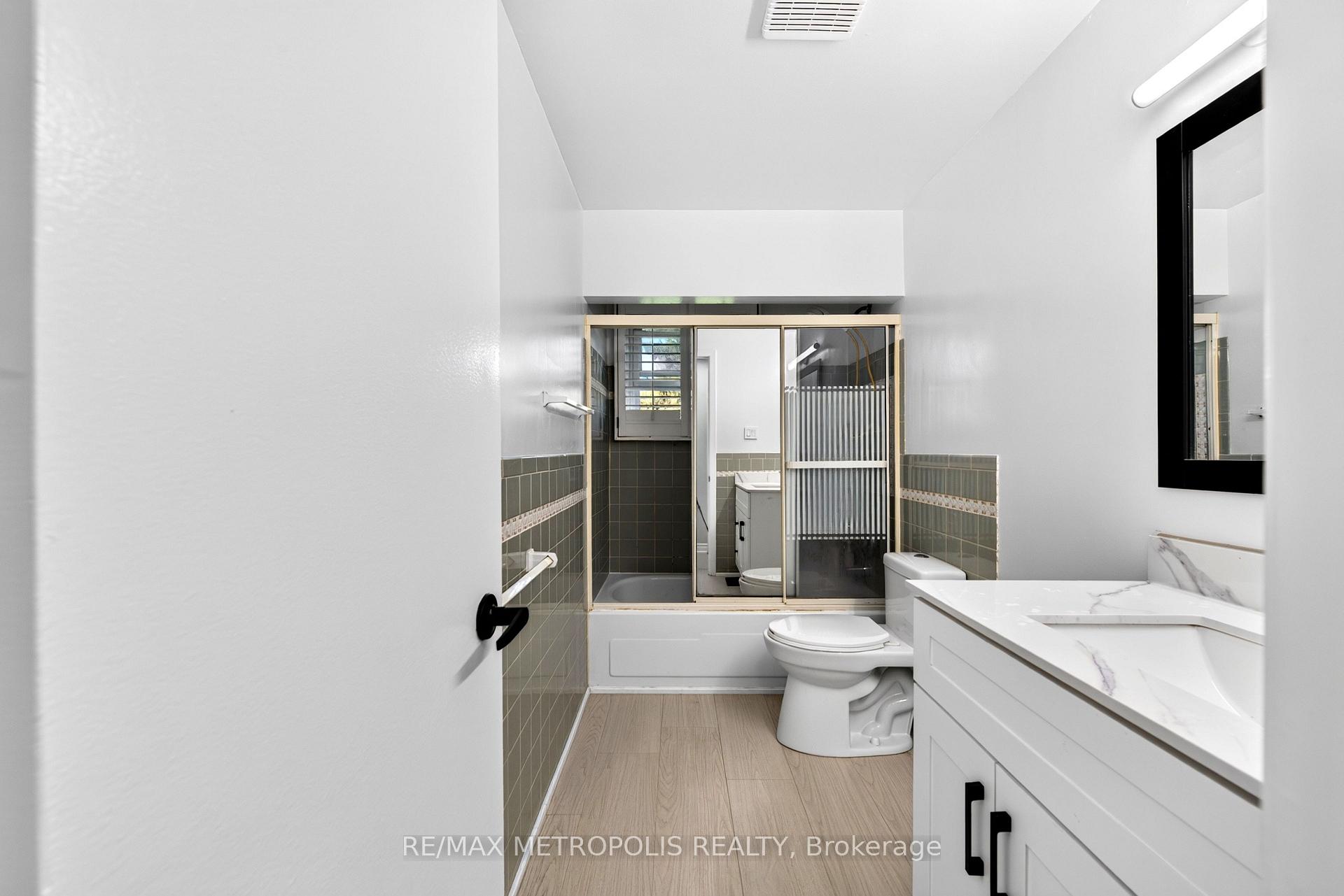 Photo 22 of 338 Millbank Drive, London, South S — HOMEH
