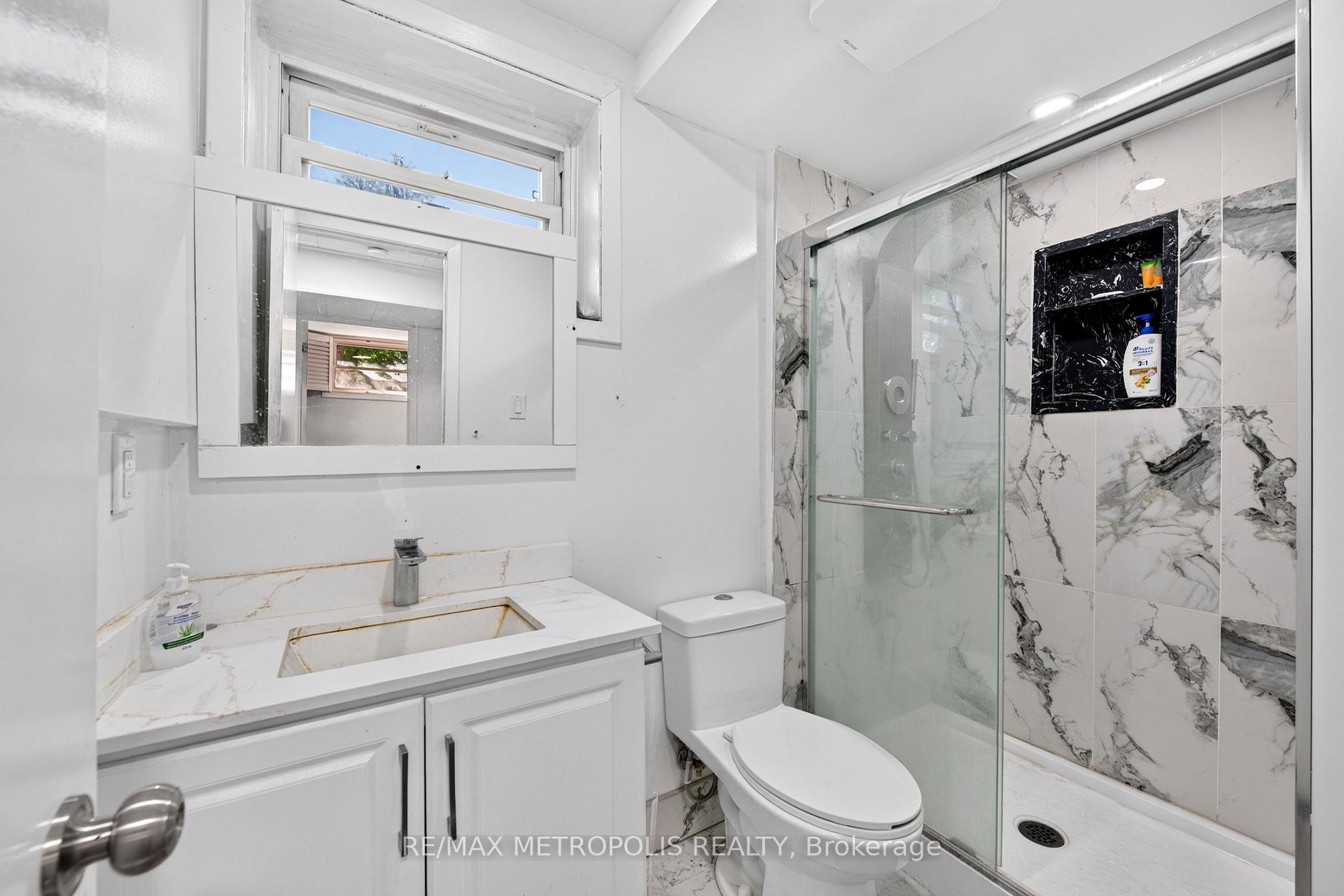 Photo 32 of 338 Millbank Drive, London, South S — HOMEH